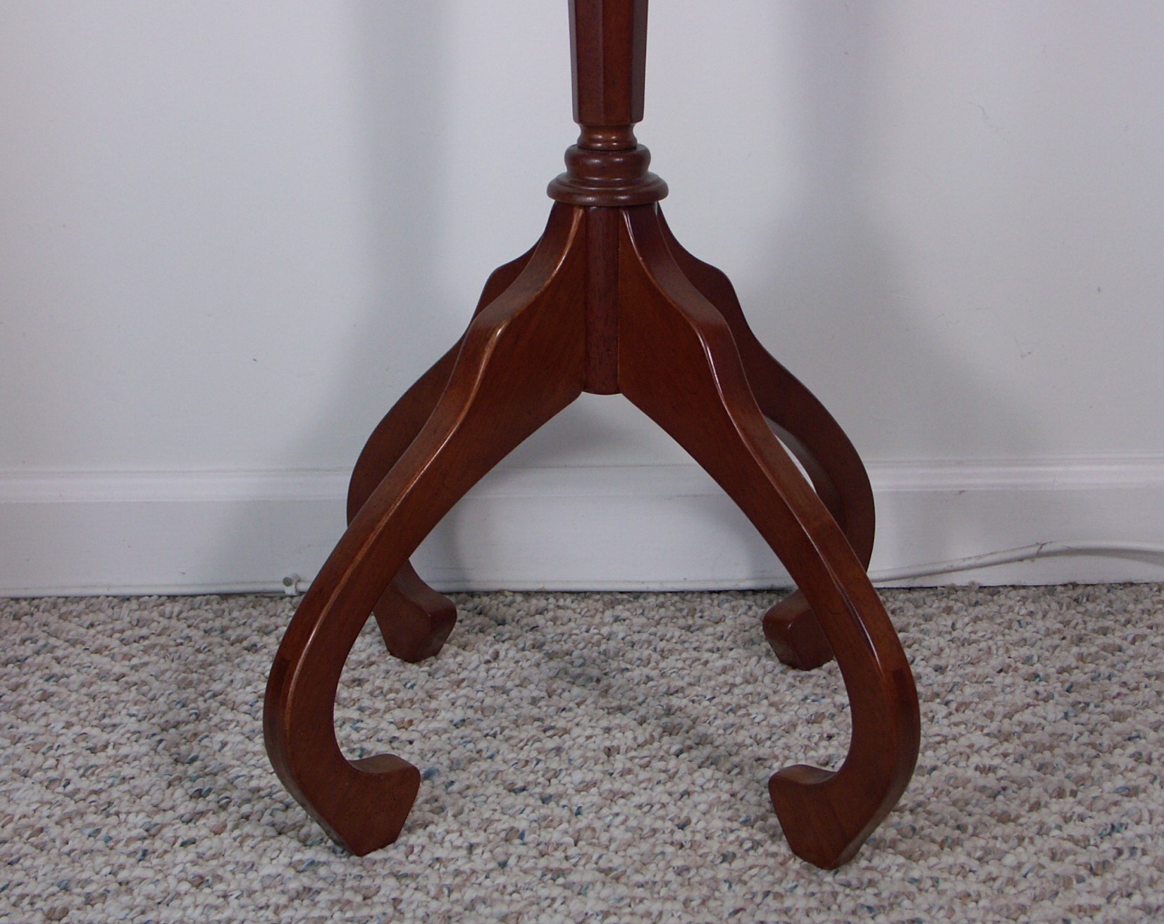 Bombay Company Fern Stand