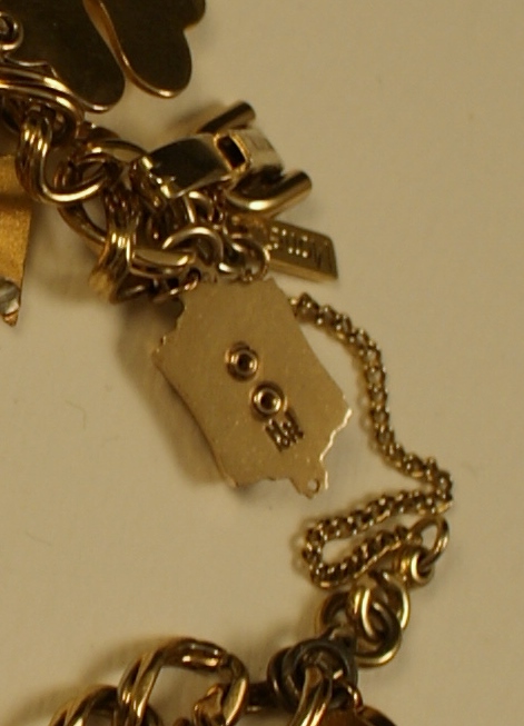 Gold Tone Vintage Charm Bracelet