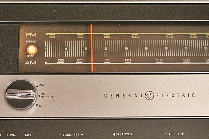 Mid Century Modern GE Stereo Console