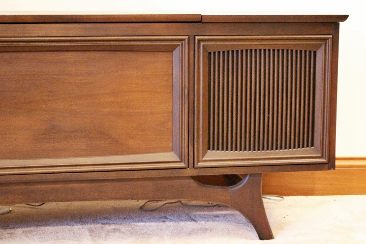 Mid Century Modern GE Stereo Console