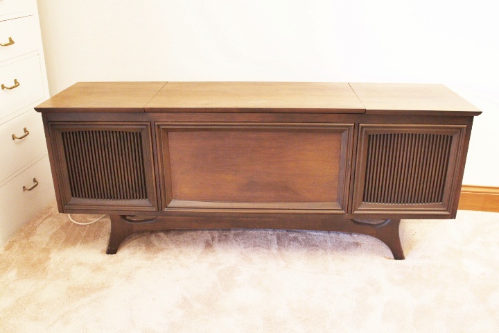 Mid Century Modern GE Stereo Console