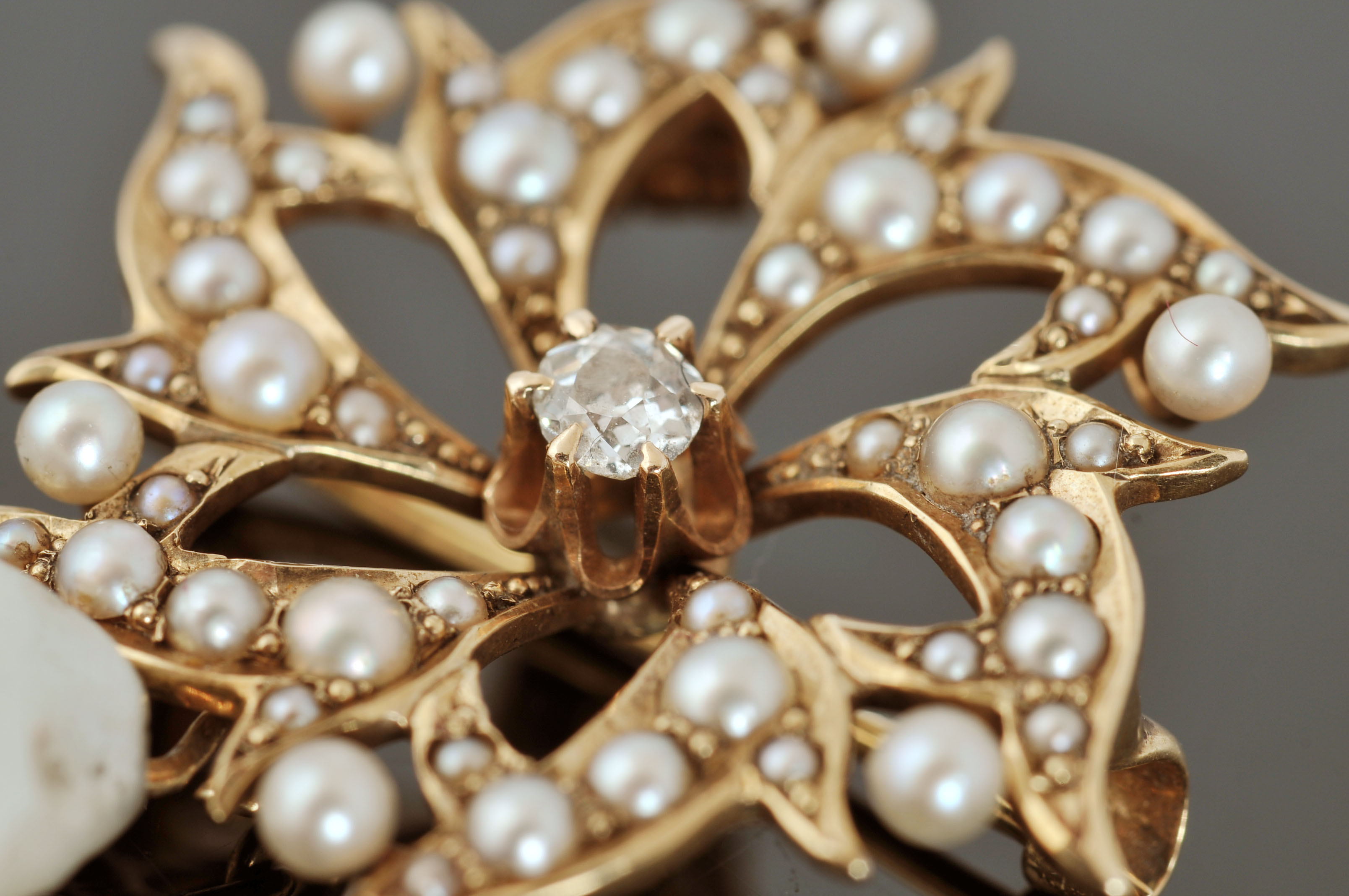 14 K Yellow Gold Pearl and Diamond Whirylygig Pendant/ Pin