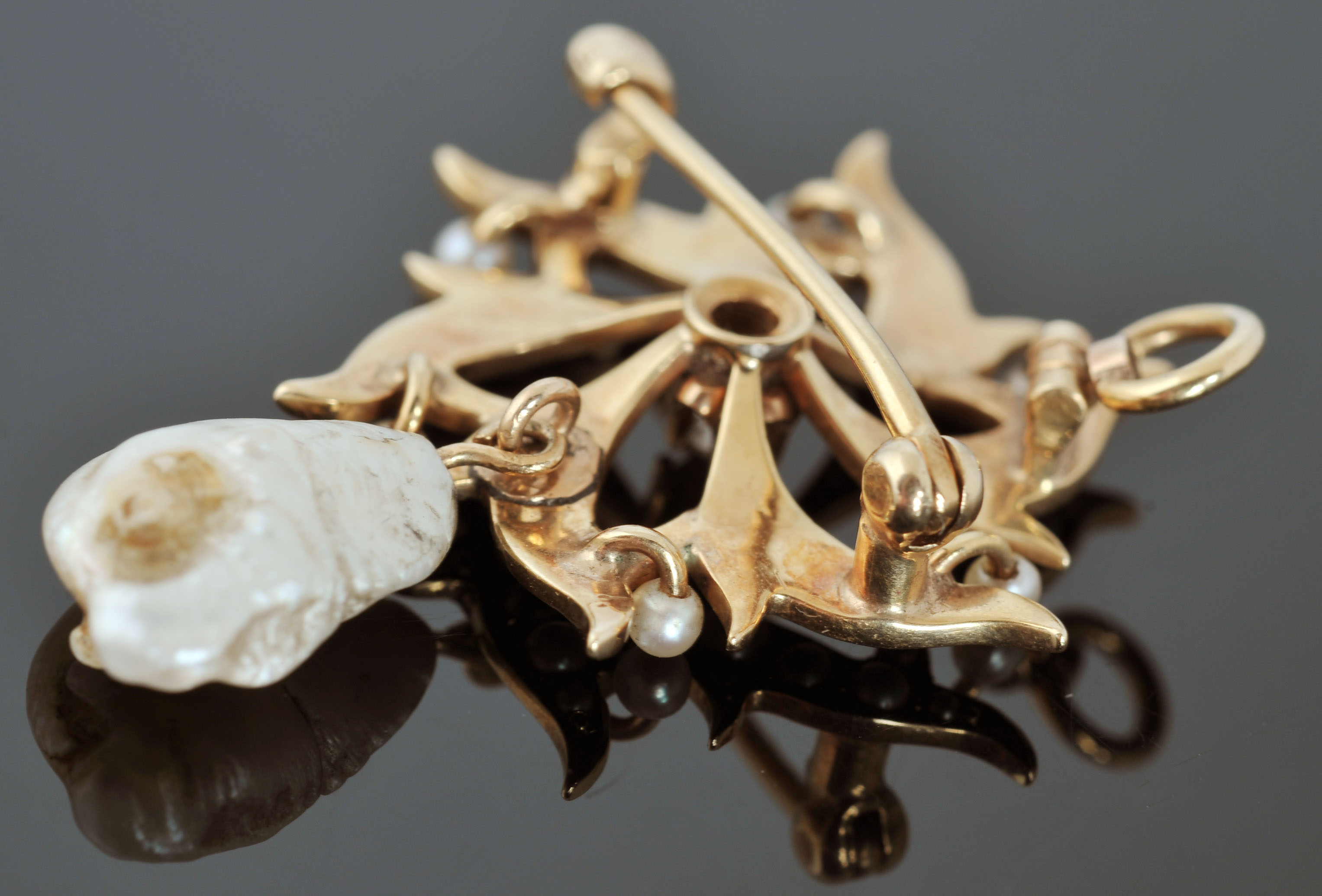 14 K Yellow Gold Pearl and Diamond Whirylygig Pendant/ Pin