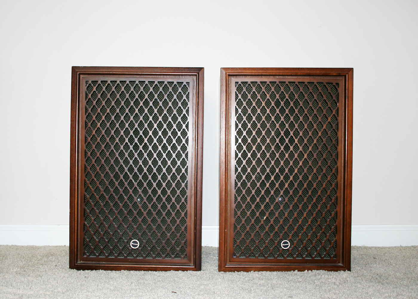 Pair of Vintage Sansui Speakers 