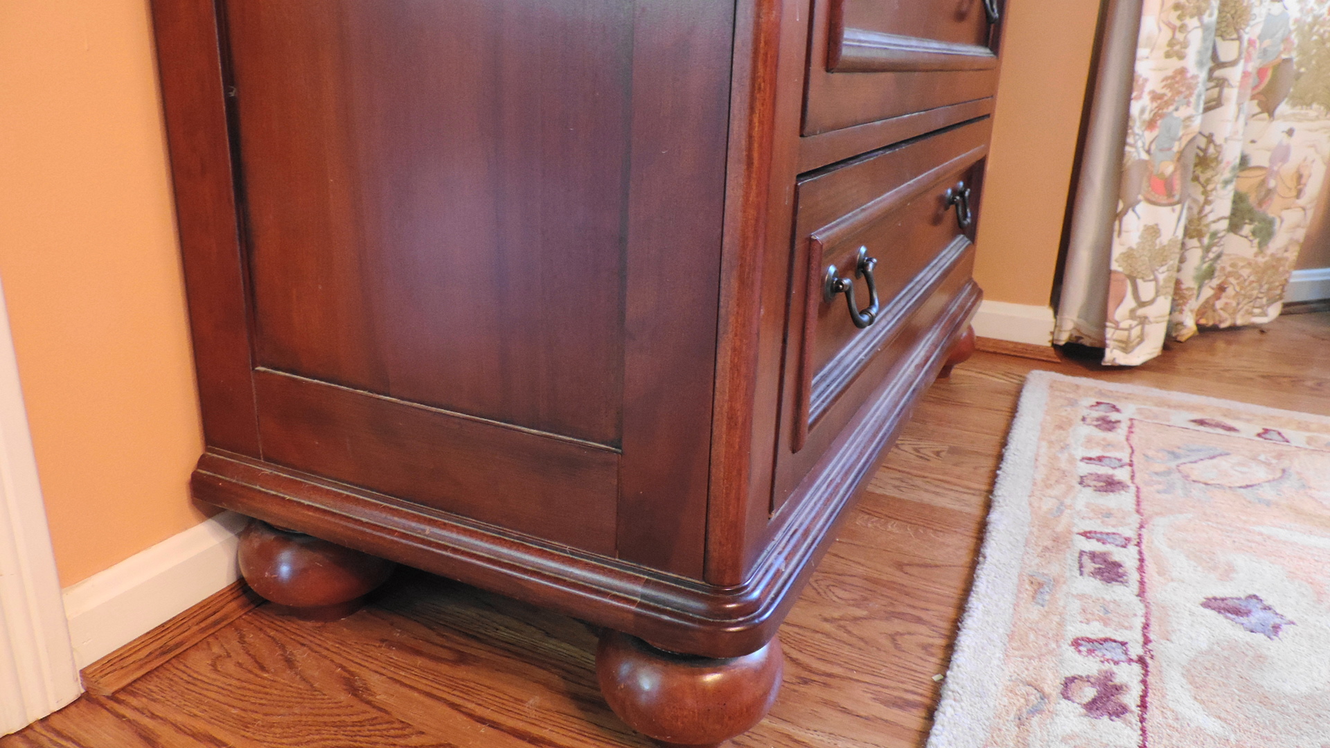 Wood Chest of Drawers