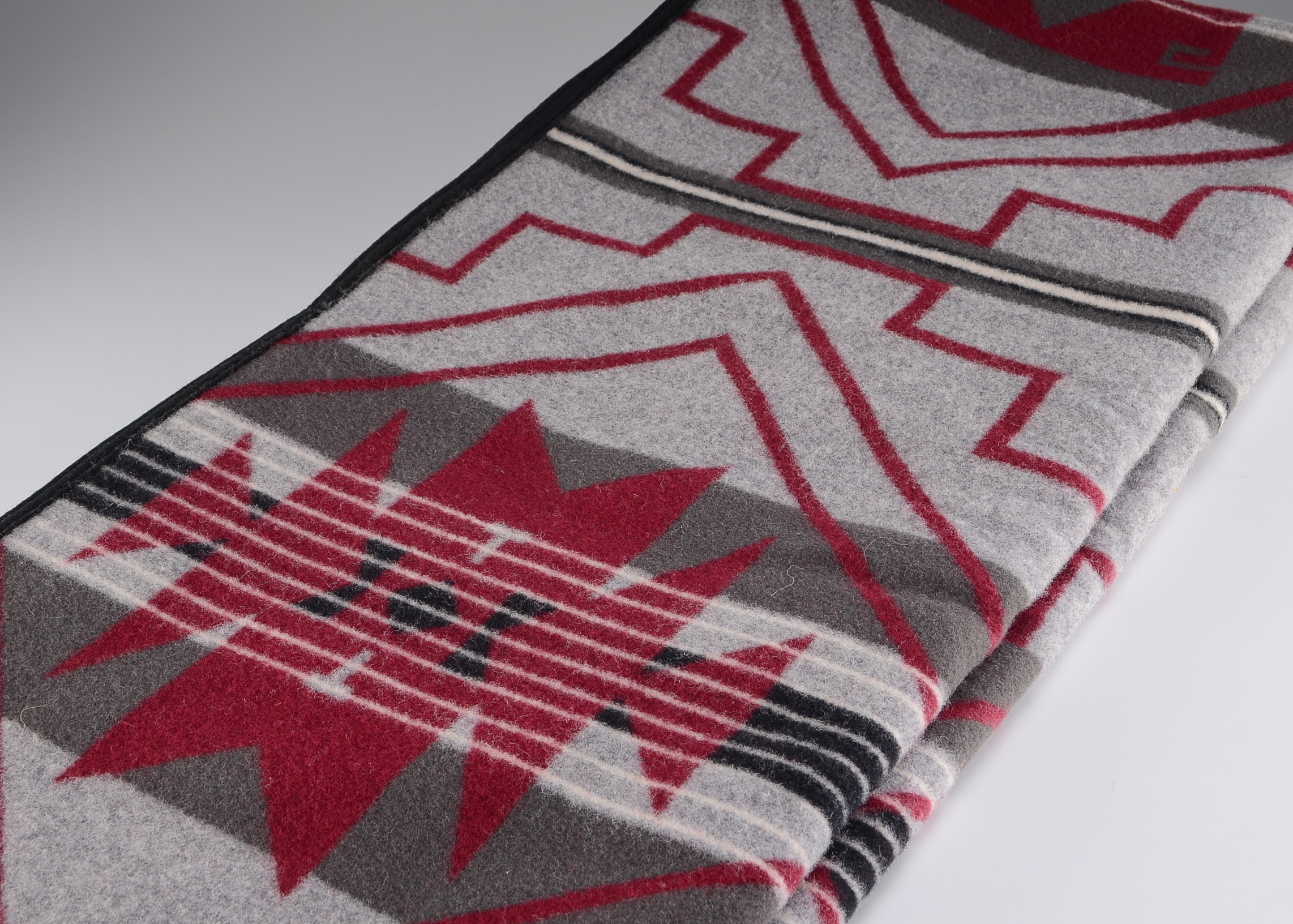 Commemorative Pendleton Navajo "Chaco Trail" Blanket
