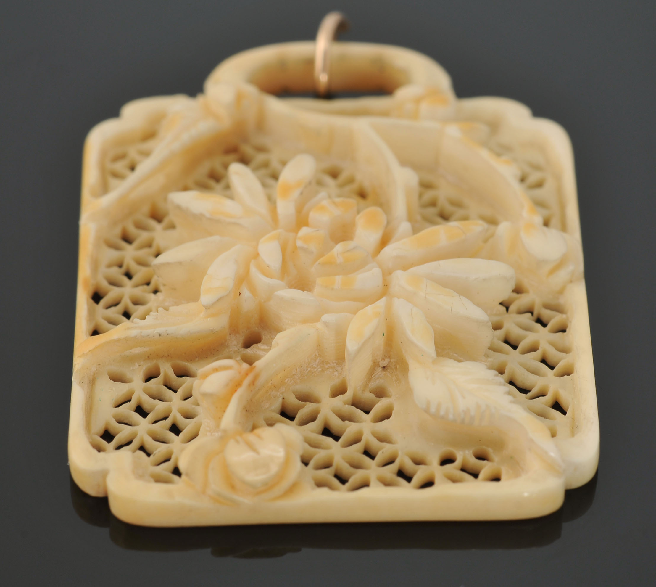 Chinese Hand-Carved Ivory Openwork Pendant 