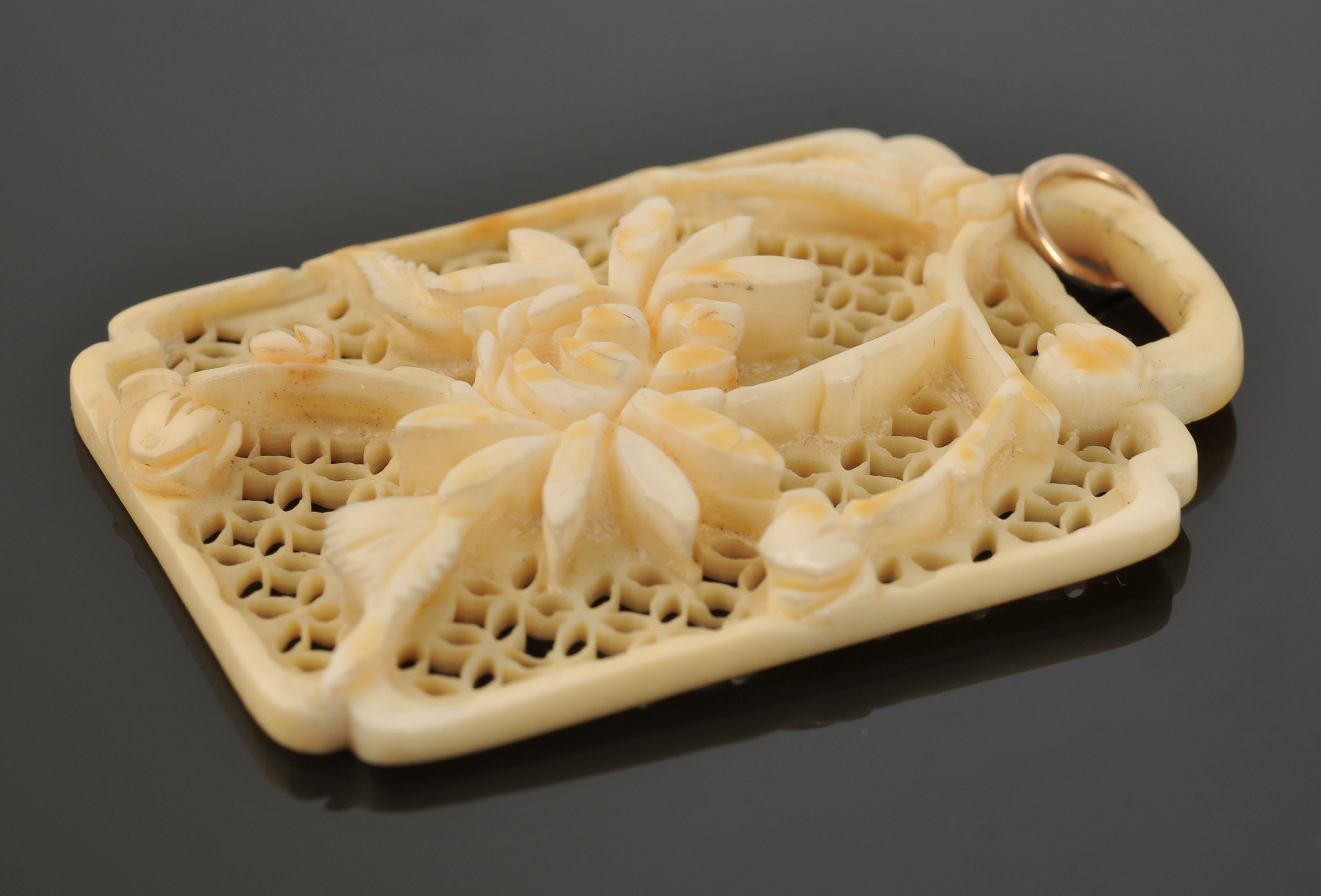 Chinese Hand-Carved Ivory Openwork Pendant 