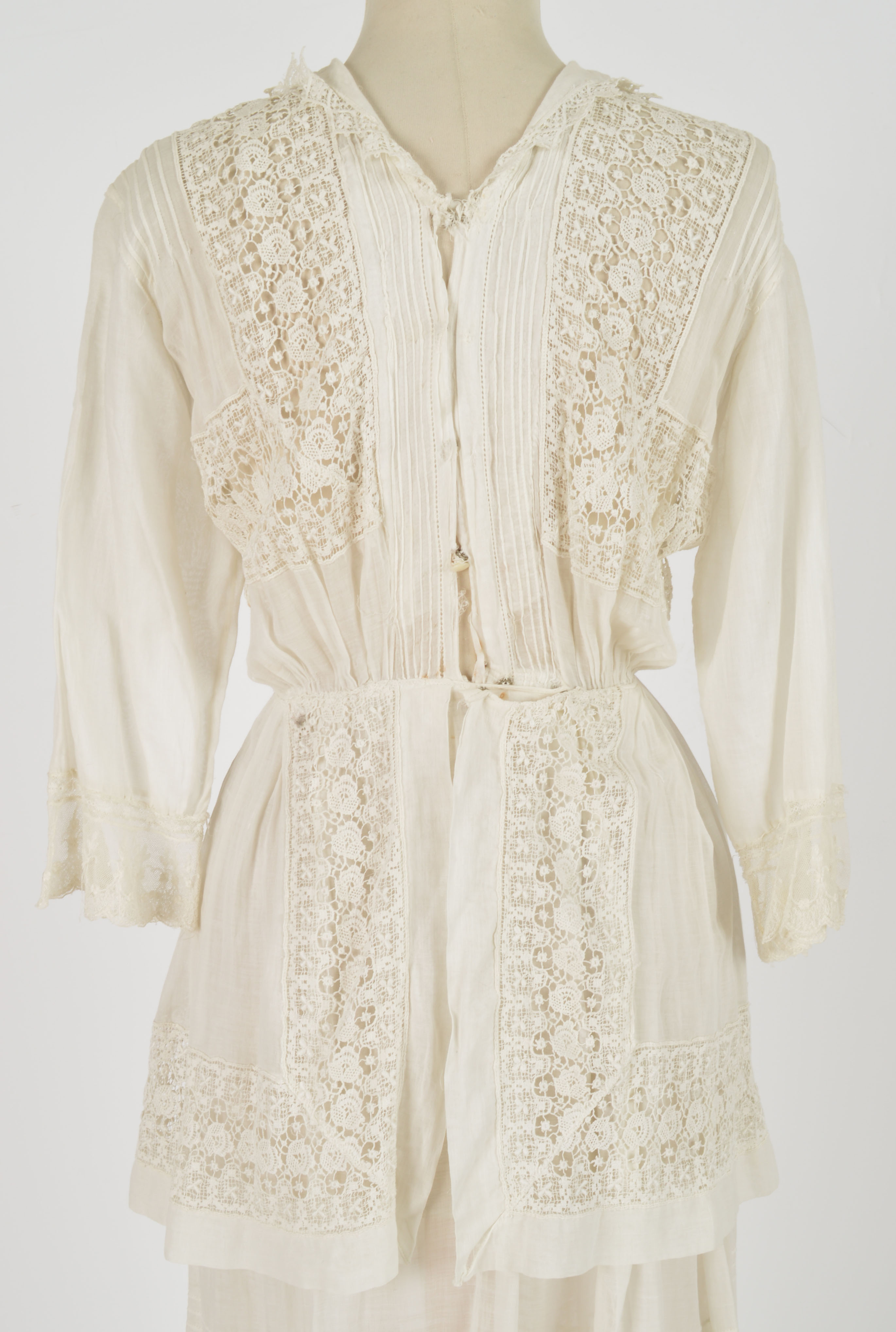 Early 20th Century Edwardian White Cotton Dress