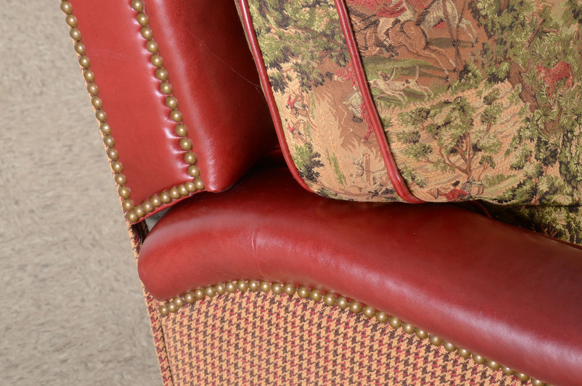 Motioncraft Leather Master Recliner in English Hunt Red