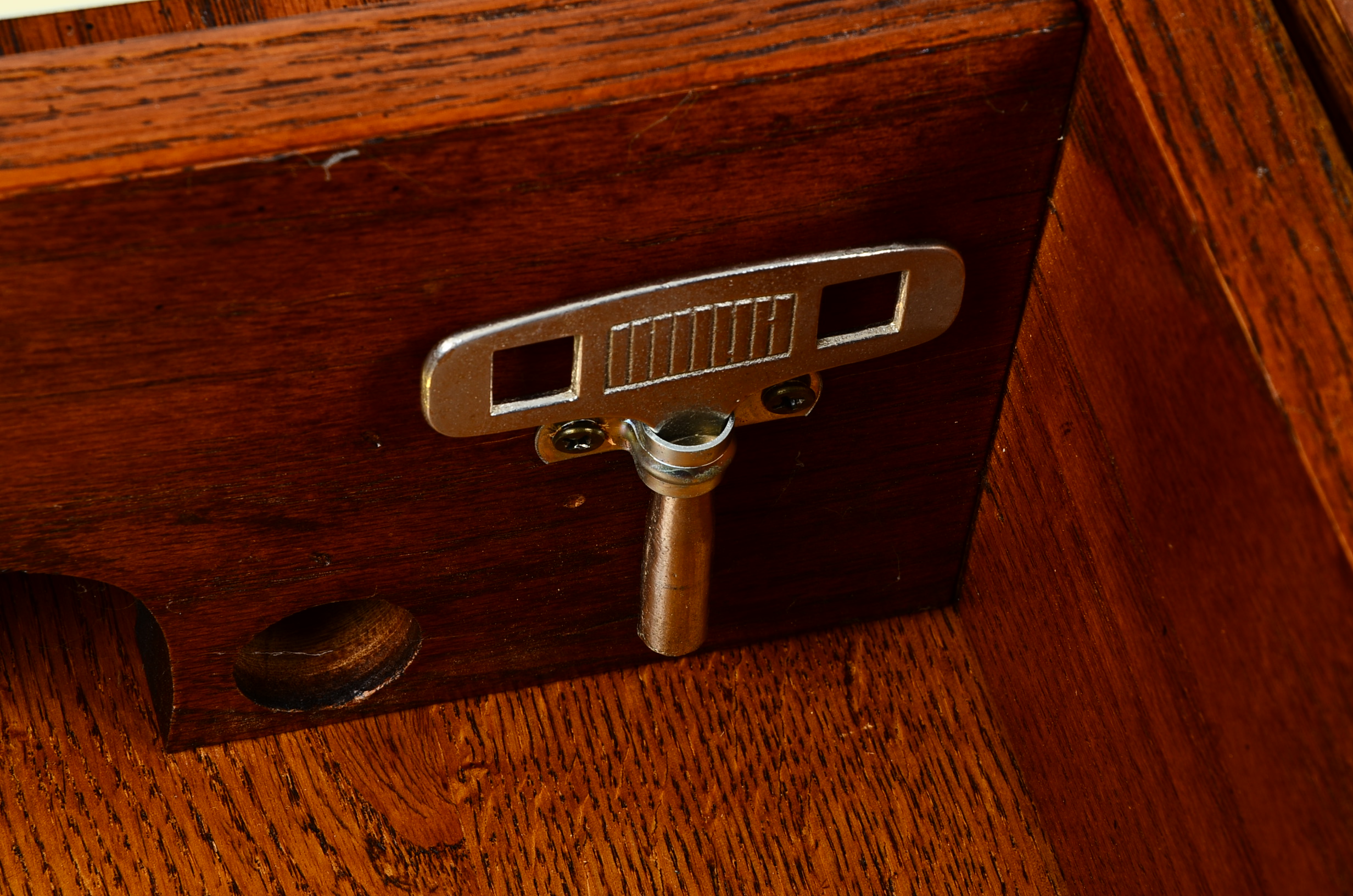 Ethan Allen Regulator Style Wood Wall Clock