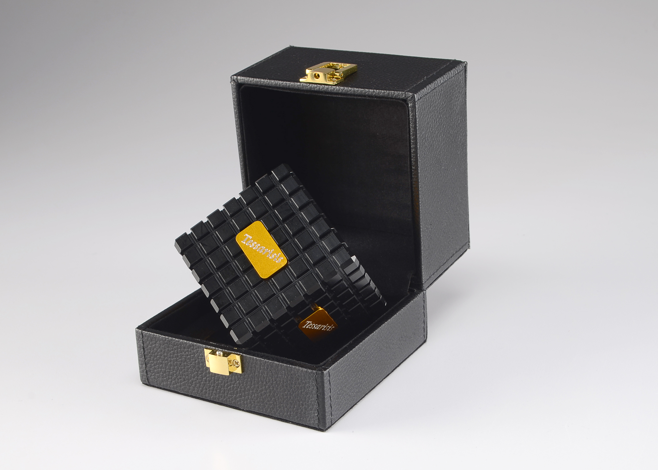 Tessarisis Black and Gold Puzzle