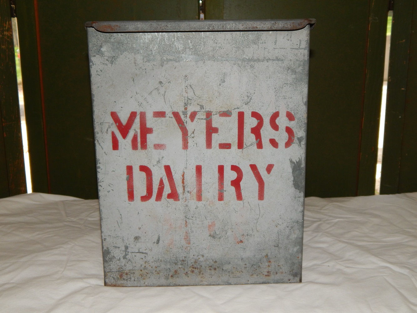 Meyers Dairy Metal Milk Box 
