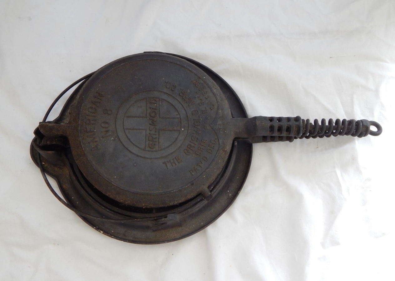 Cast Iron Waffle Maker