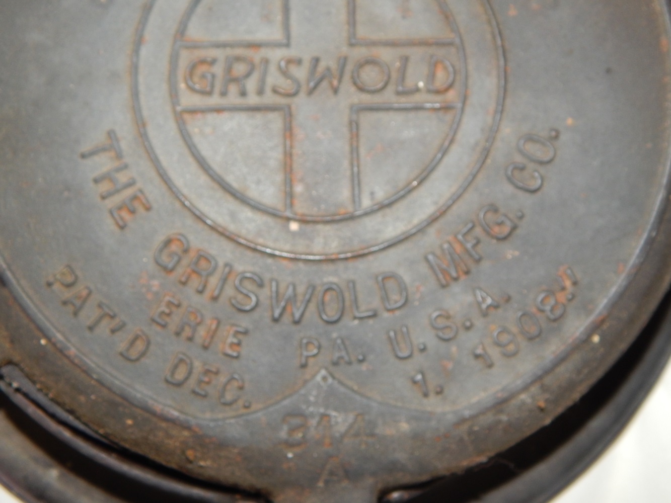 Cast Iron Waffle Maker