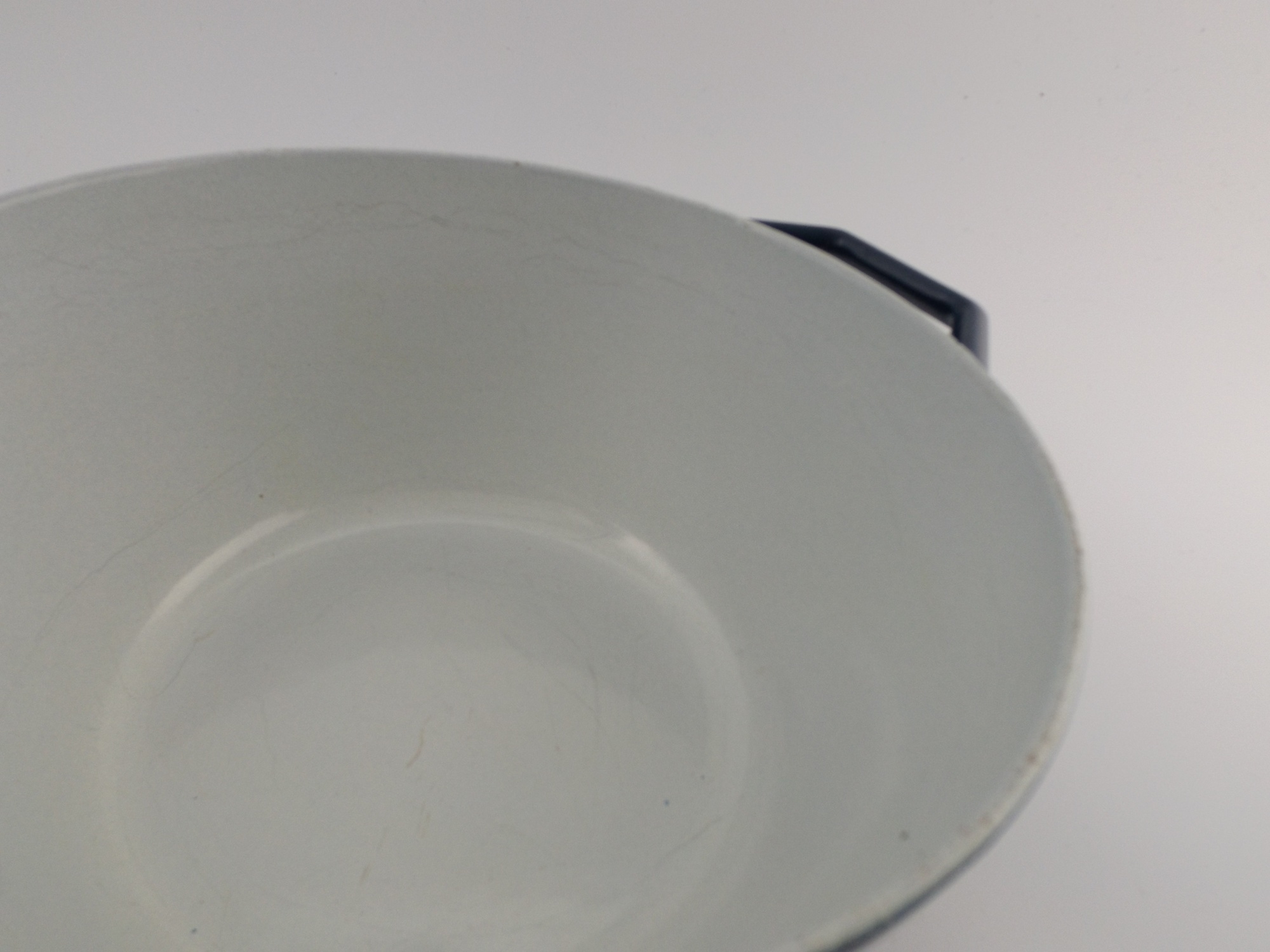 Naaco Danish Modern Cast Iron Dutch Oven