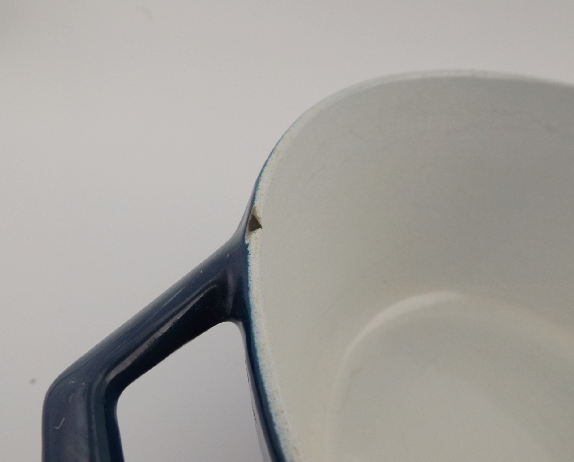 Naaco Danish Modern Cast Iron Dutch Oven