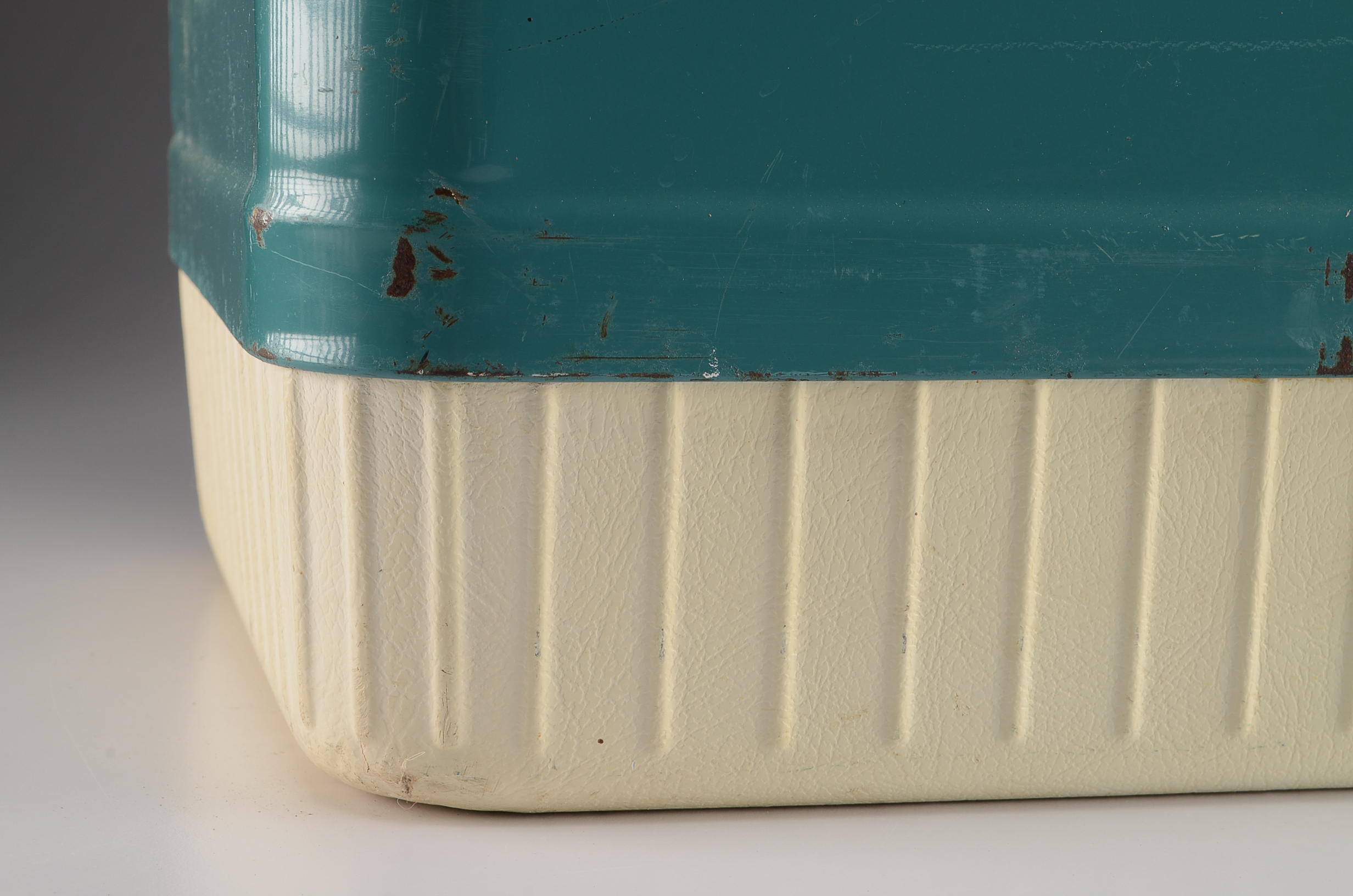 Vintage Coleman Hard Side Cooler