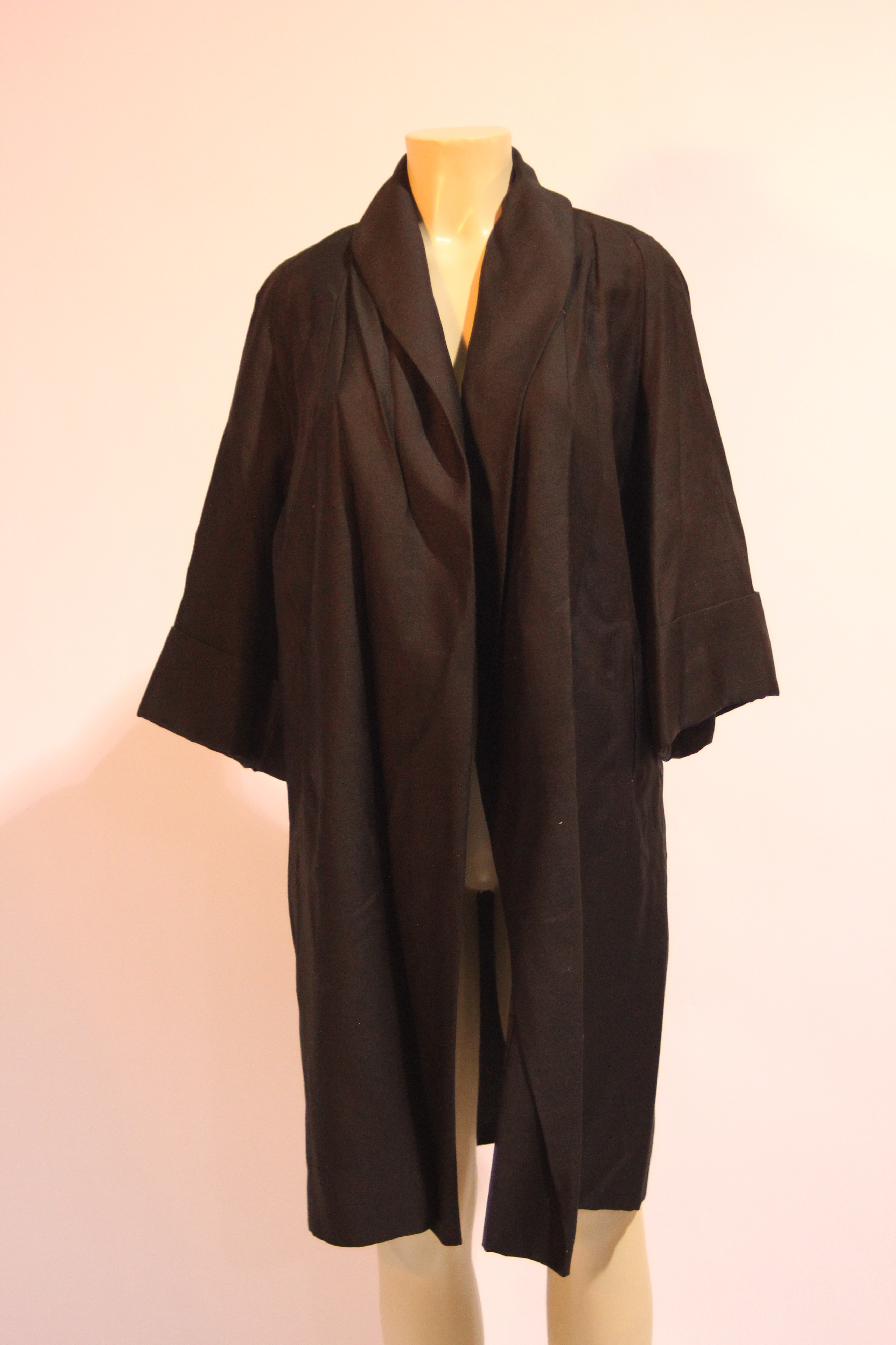 Women's Black Open Front Knee Length Cuffed Sleeve Blazer 