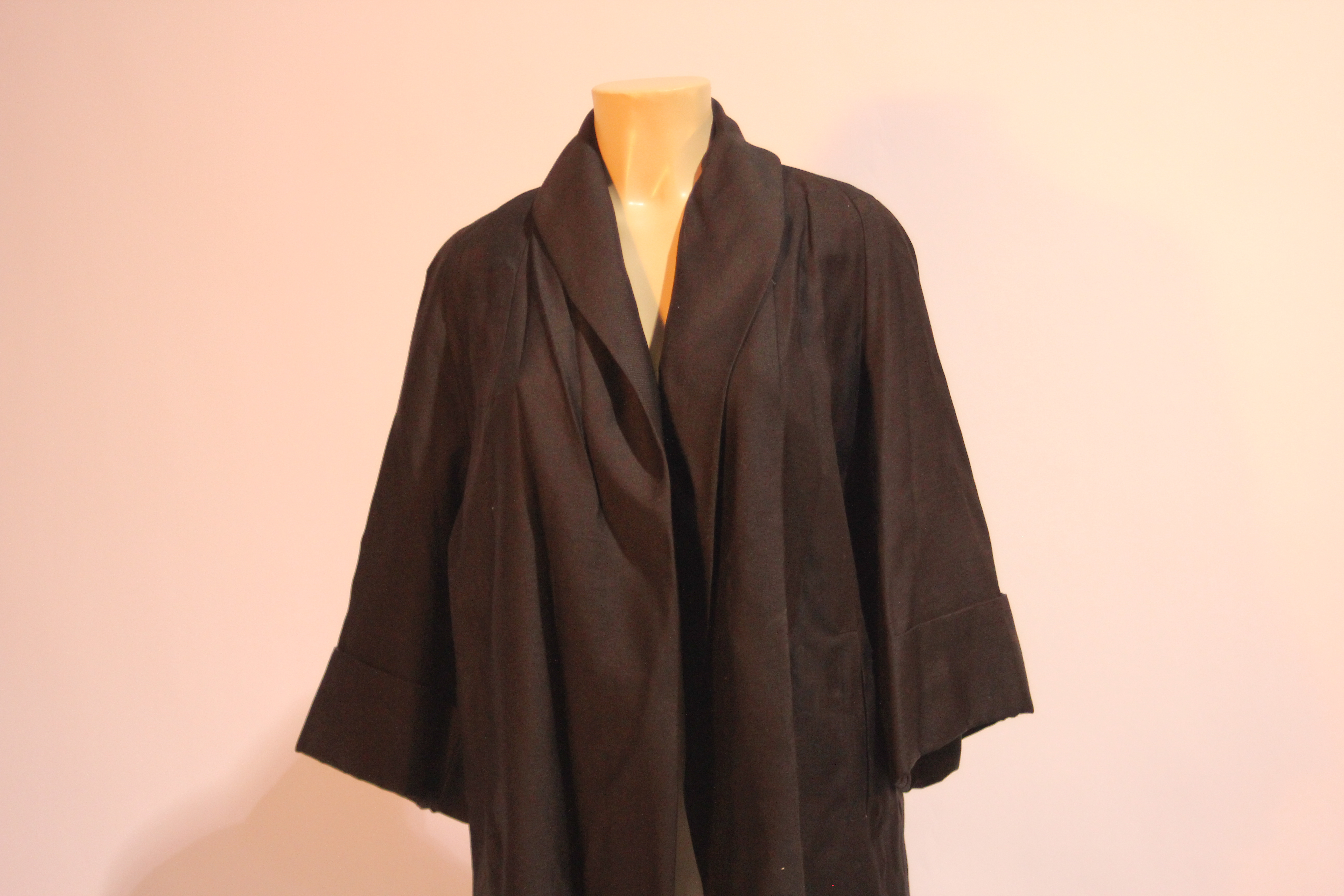 Women's Black Open Front Knee Length Cuffed Sleeve Blazer 