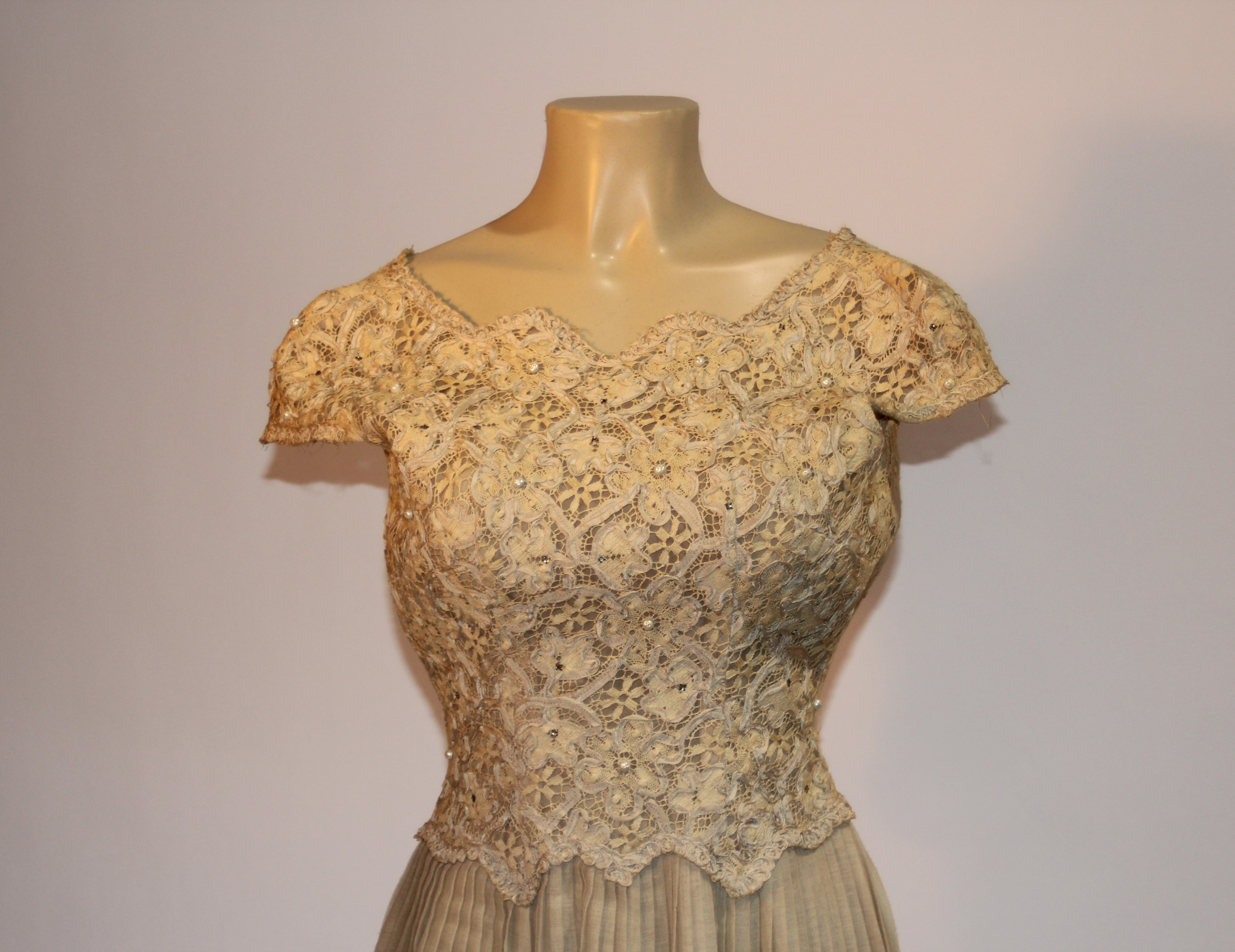 Vintage Lace and Linen Dress with Pleated Skirt