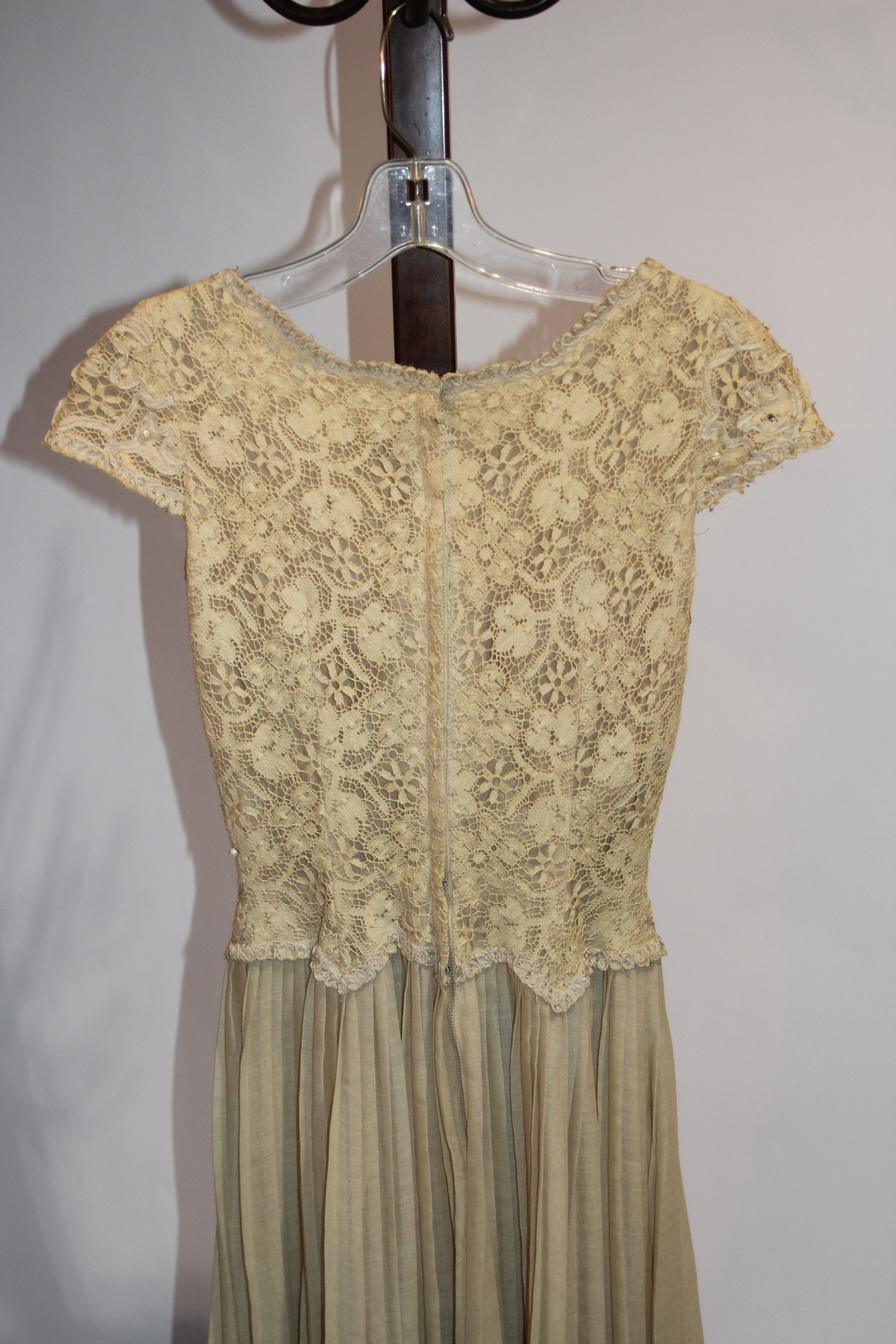 Vintage Lace and Linen Dress with Pleated Skirt