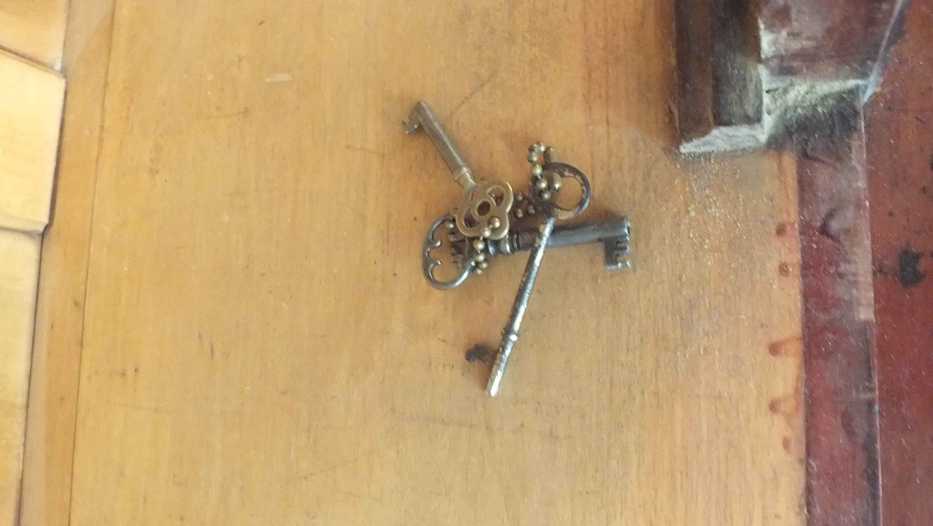 Antique Victorian Eastlake Curio Cabinet