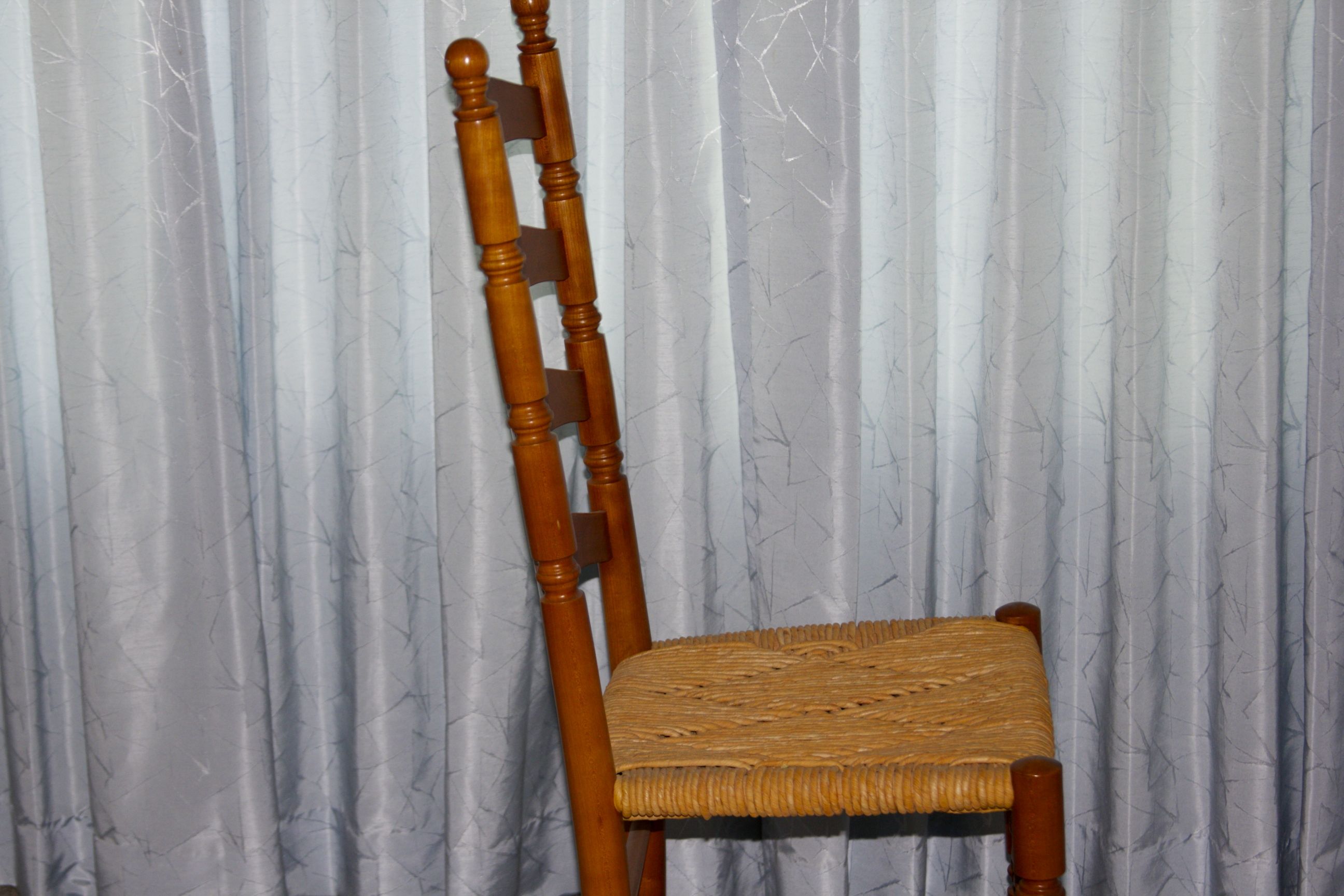 Natural Cherry Finish Ladder back Chairs With Woven Rush Seats