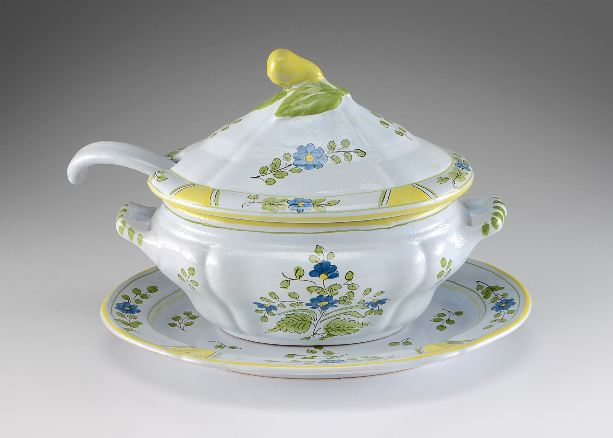 Vintage Cantagalli Pottery Soup Tureen