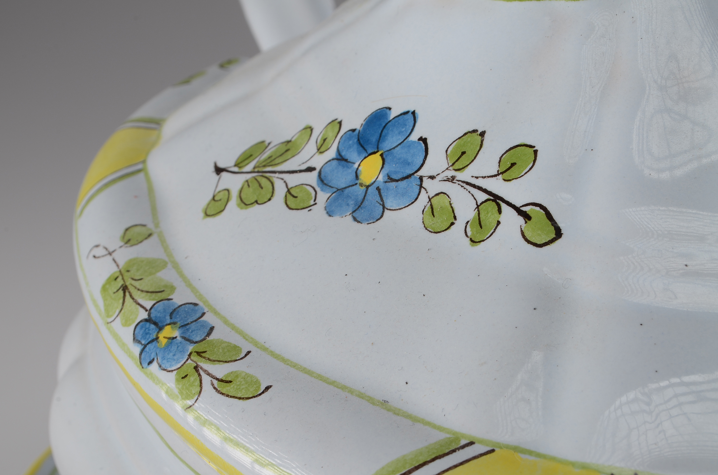 Vintage Cantagalli Pottery Soup Tureen