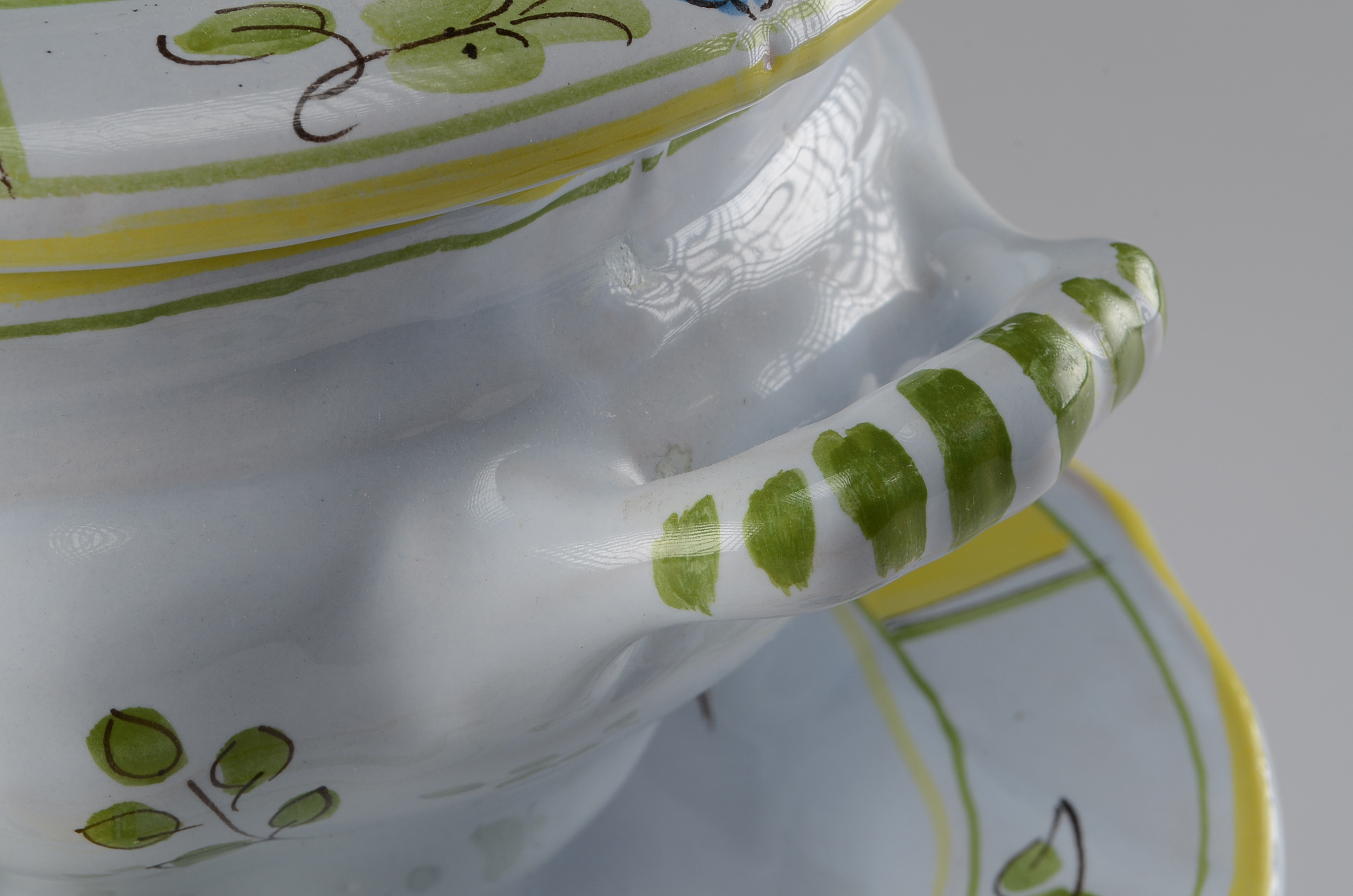 Vintage Cantagalli Pottery Soup Tureen