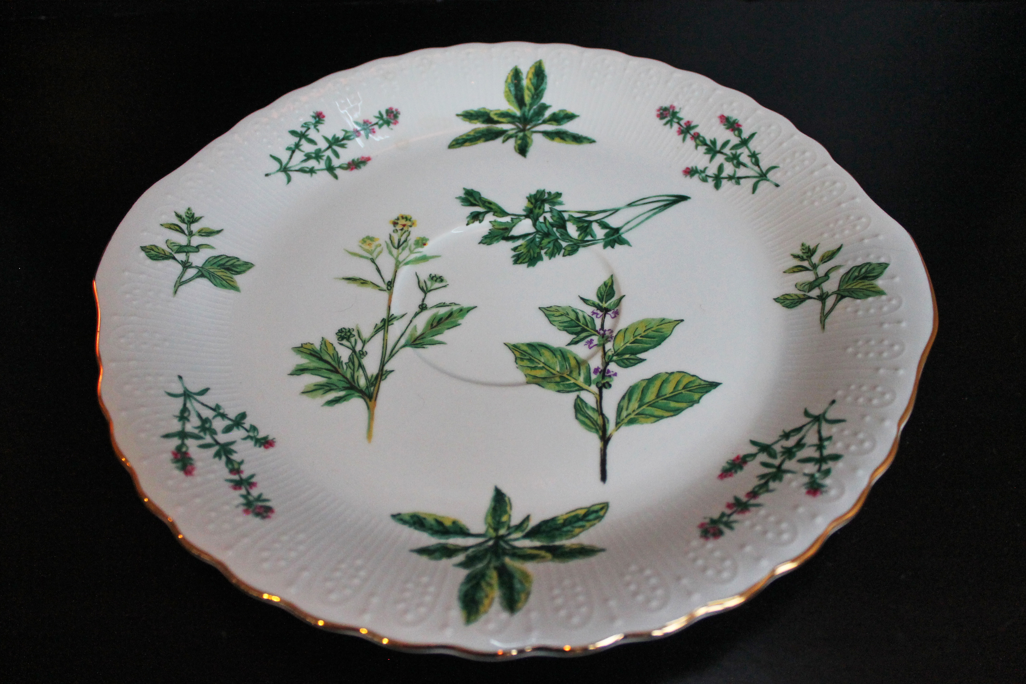 Three-Piece Andrea by Sadek Serving Plate Bowl and Spoon