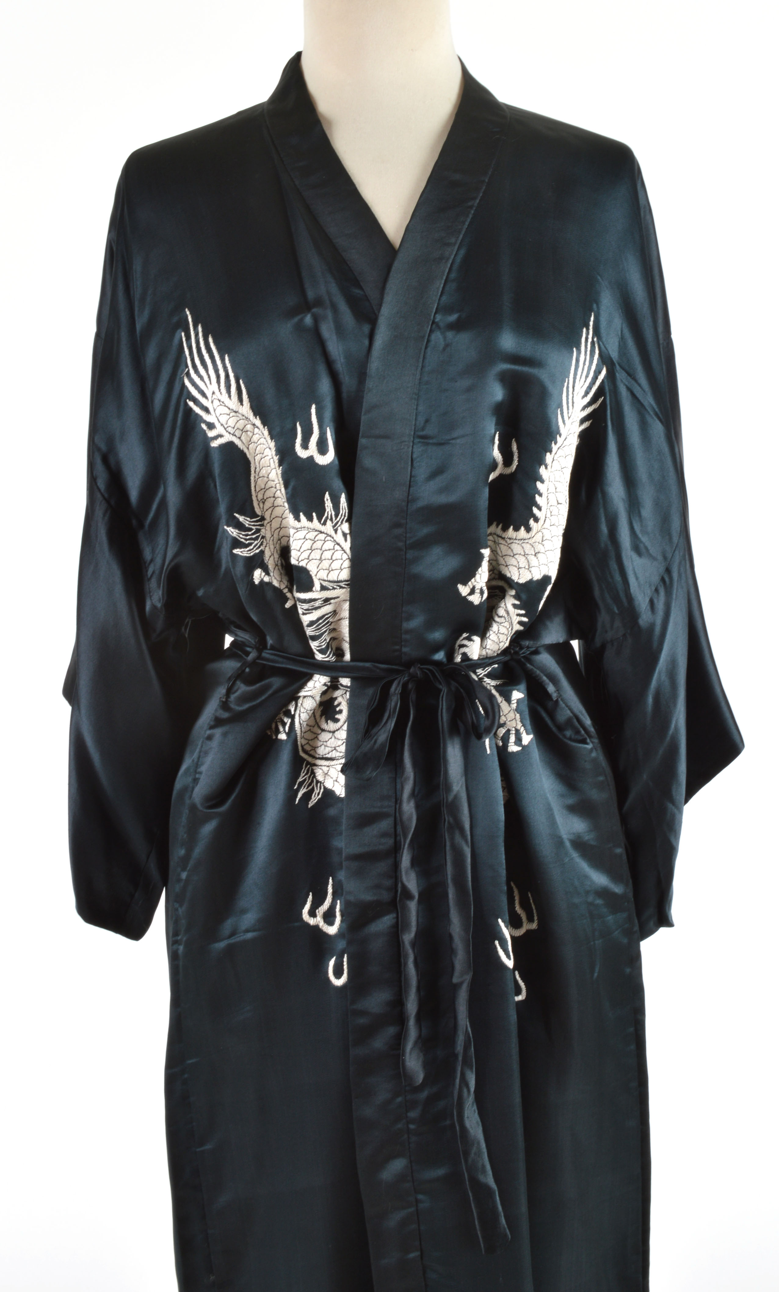 Vintage Chinese Hand-Embroidered Black and White Silk Robe 