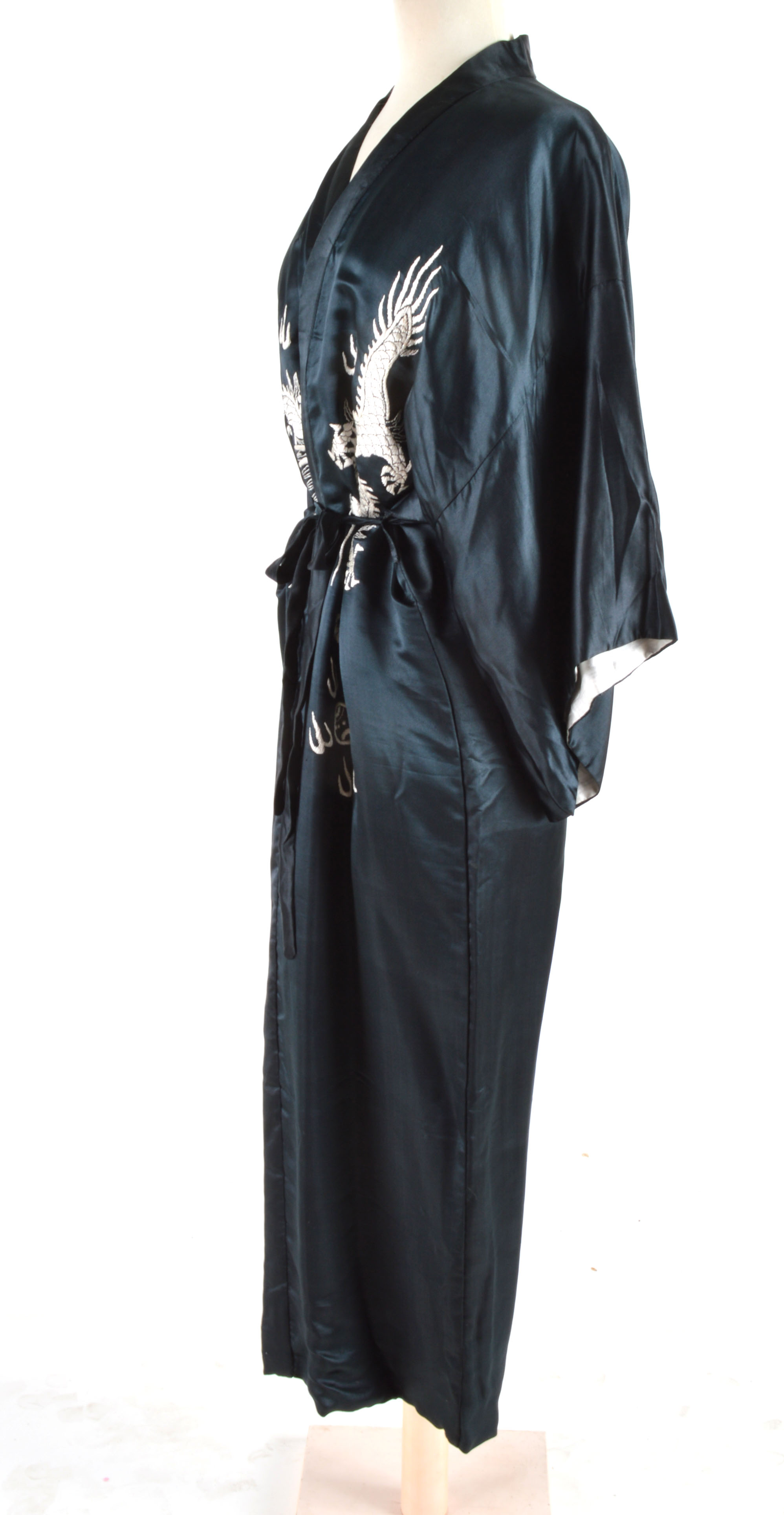 Vintage Chinese Hand-Embroidered Black and White Silk Robe 