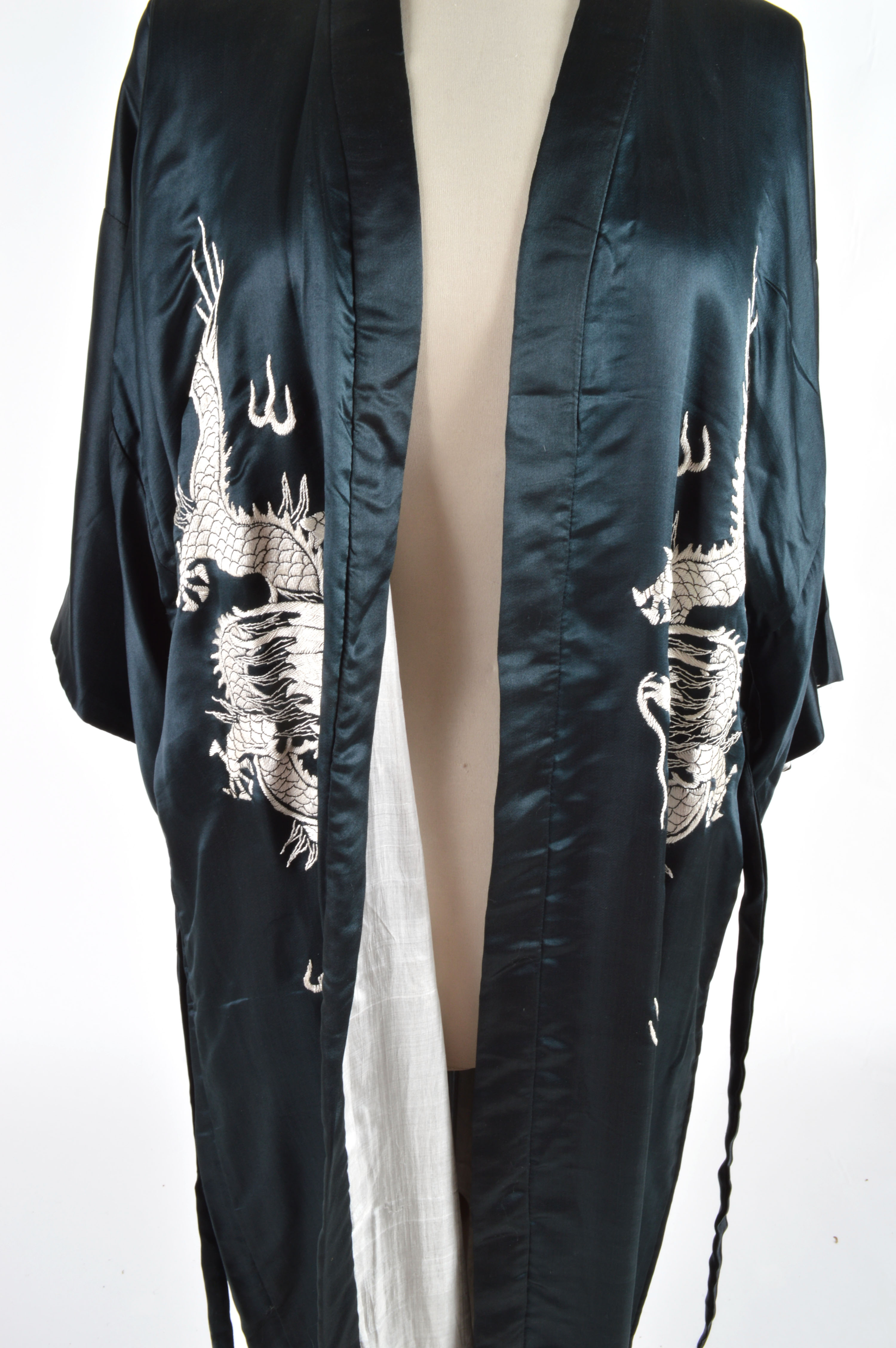 Vintage Chinese Hand-Embroidered Black and White Silk Robe 