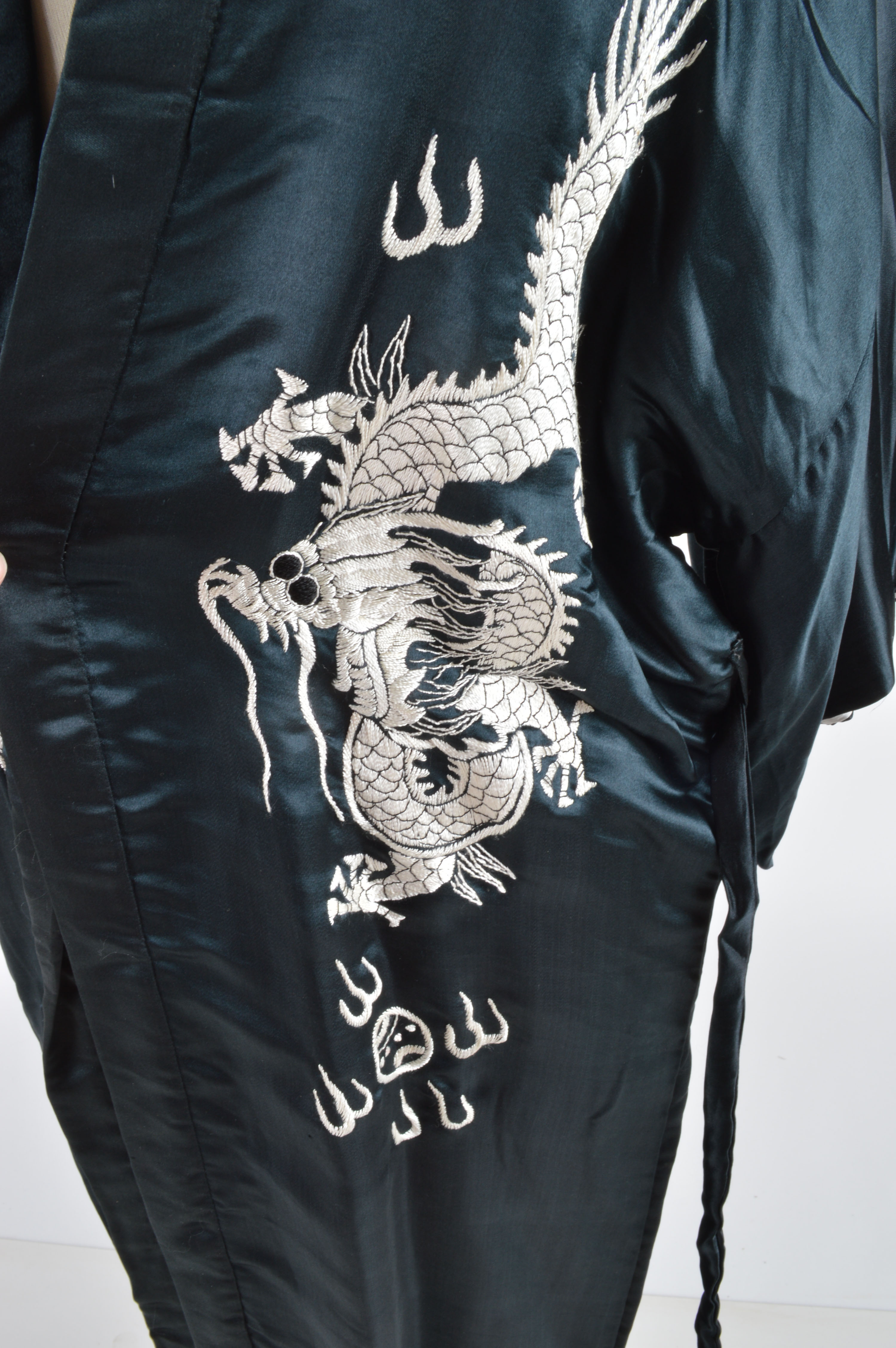 Vintage Chinese Hand-Embroidered Black and White Silk Robe 