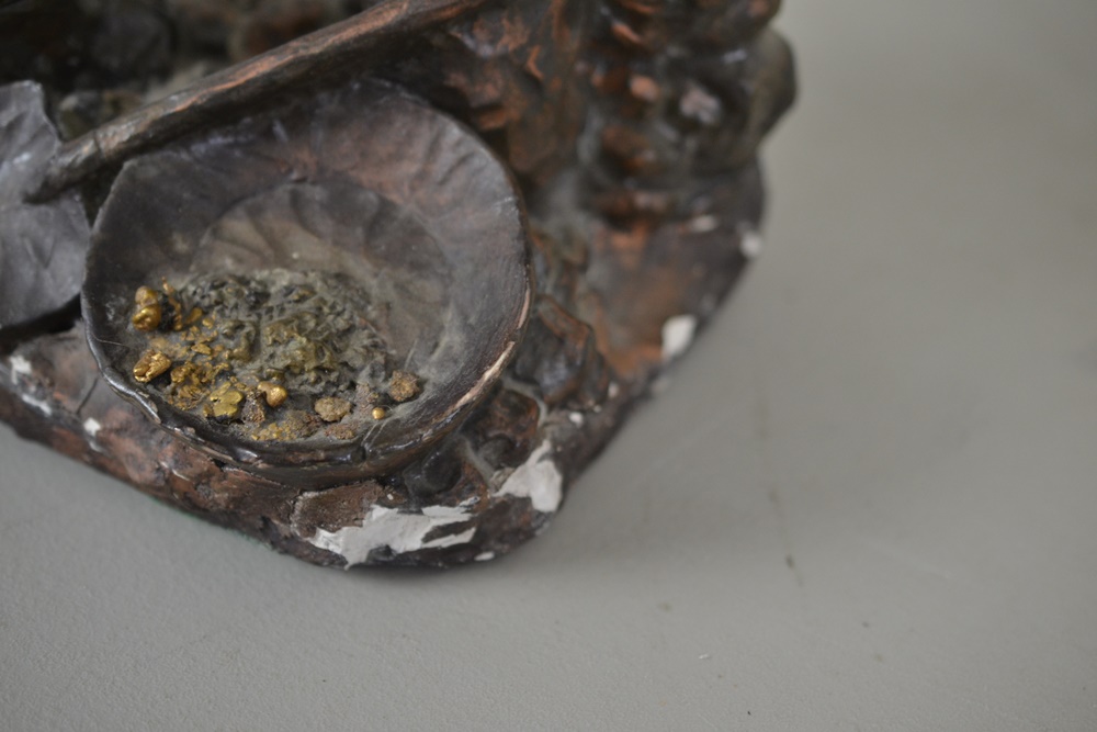 Group Of Larger Home Decor Items