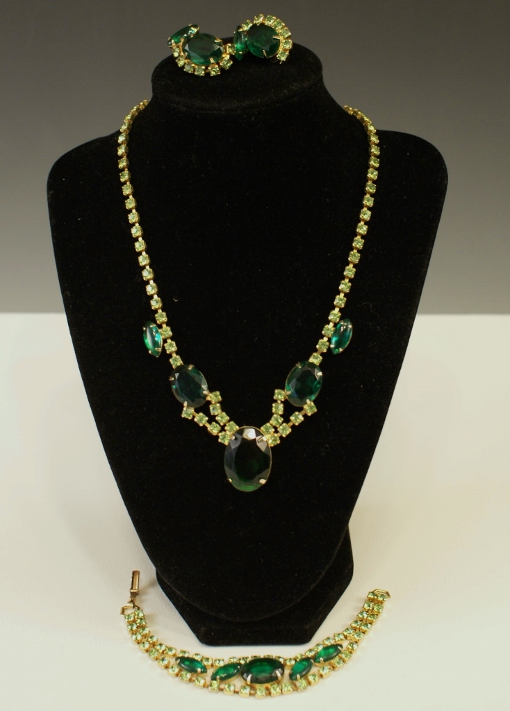 1950s Emerald Colored Necklace, Earrings and Bracelet