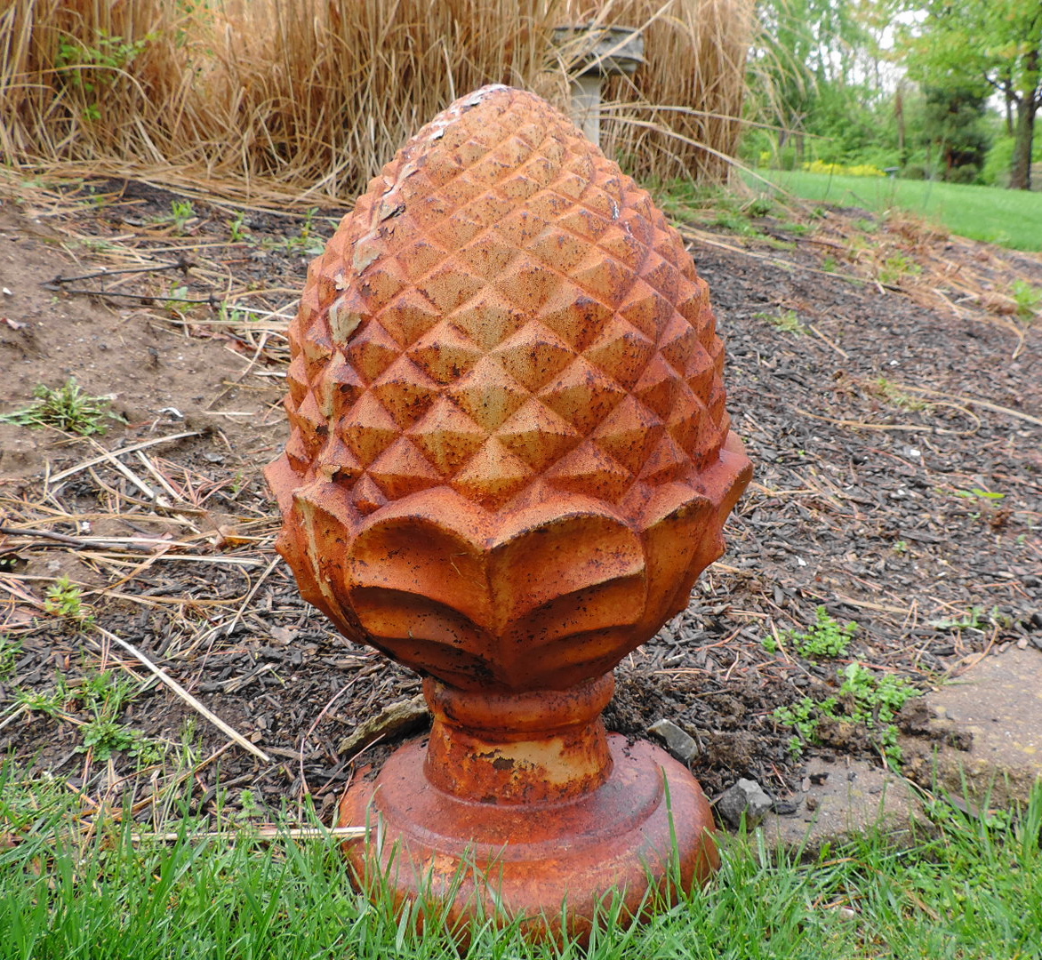 Metal Artichoke Garden Sculpture