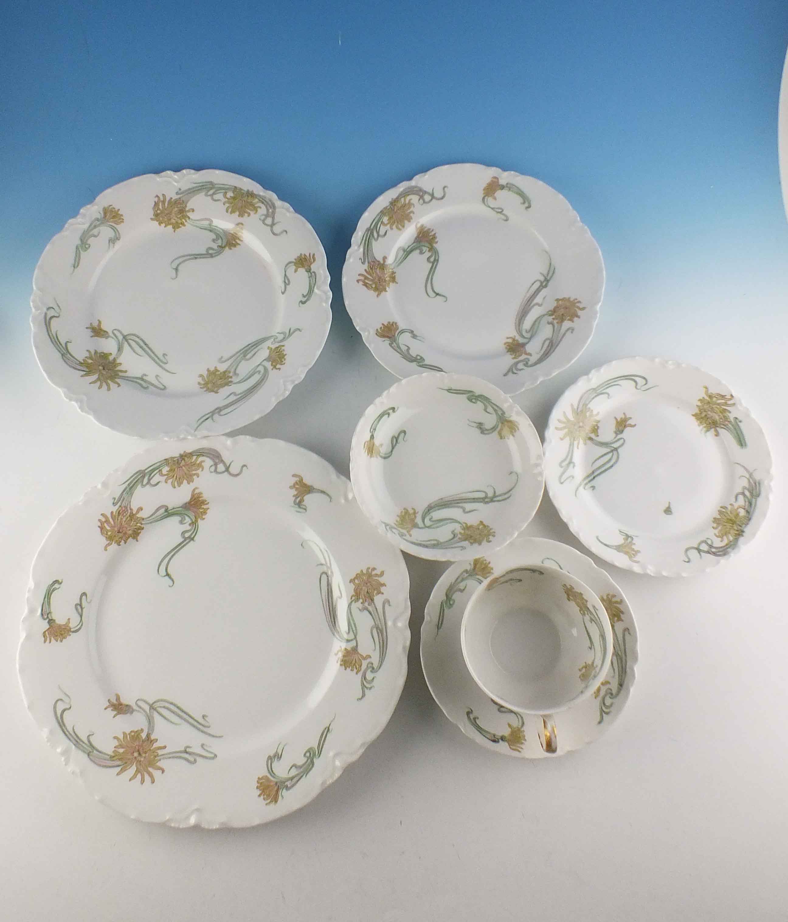 Antique Haviland Limoge "Spider Mum" China Service