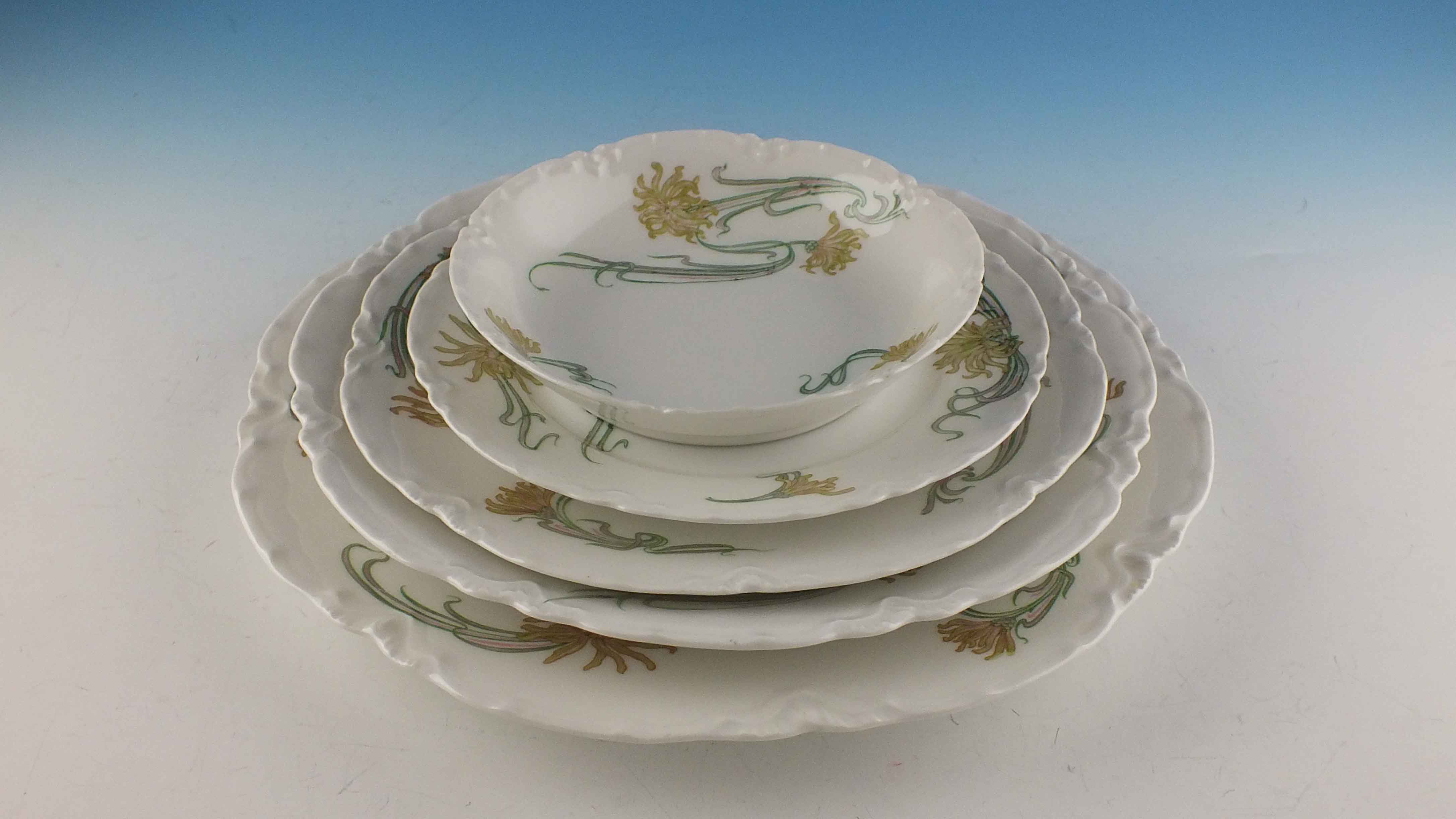 Antique Haviland Limoge "Spider Mum" China Service