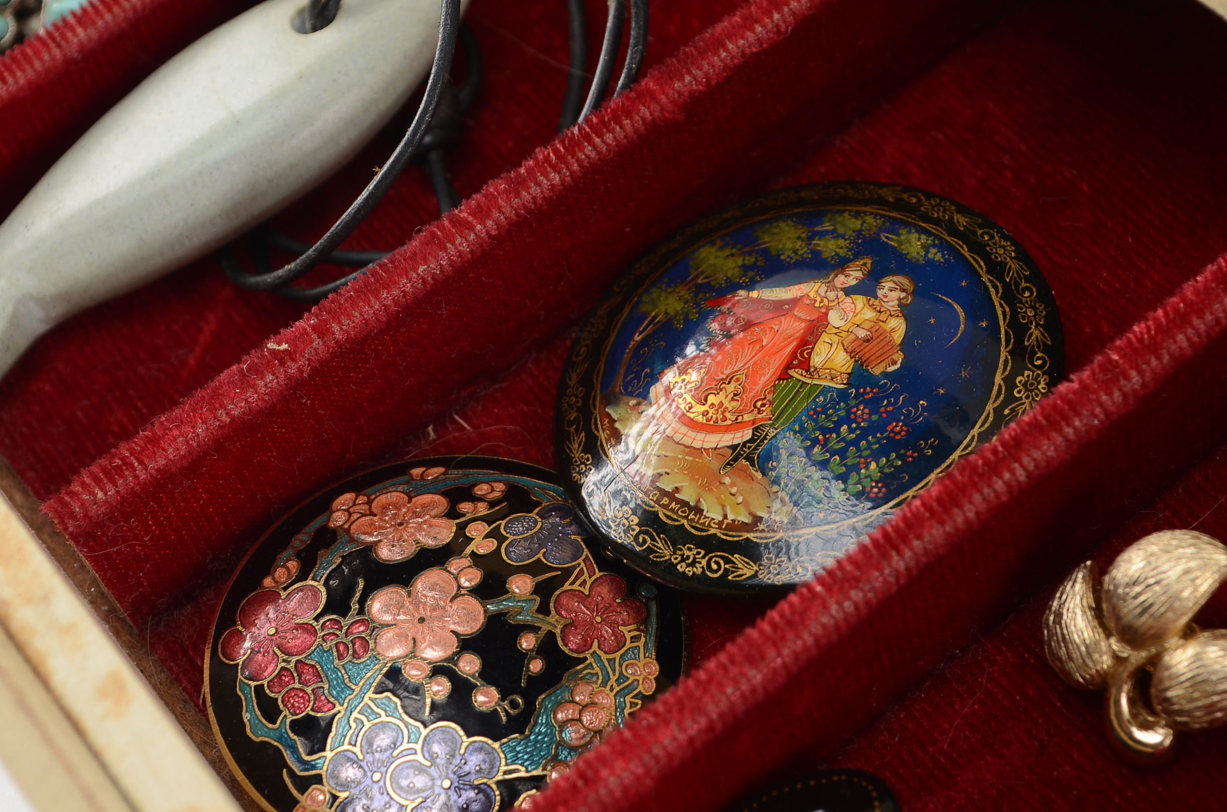 Assortment of Vintage Jewelry in Jewelry Box