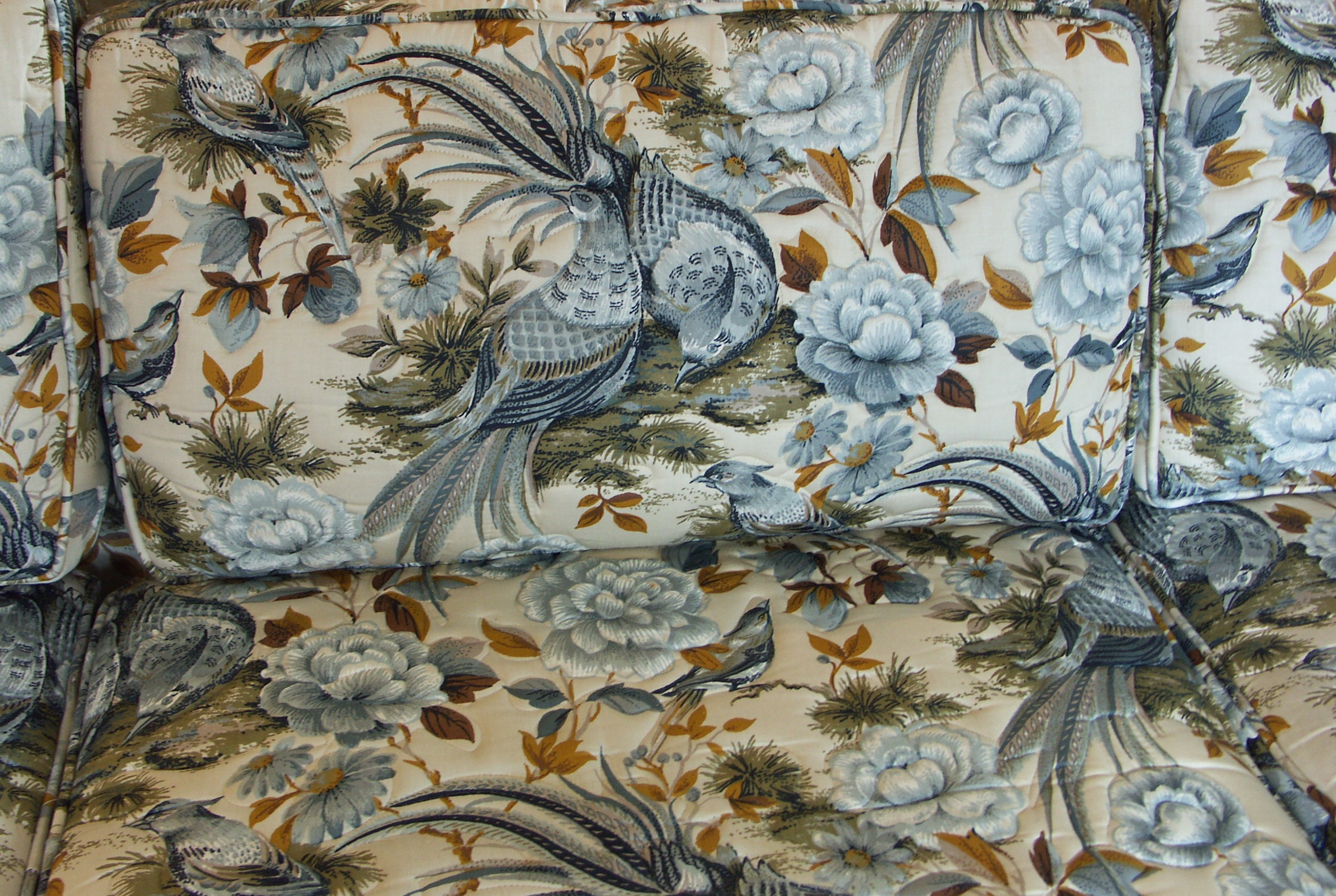 Ethan Allen Traditional Classic Sofa