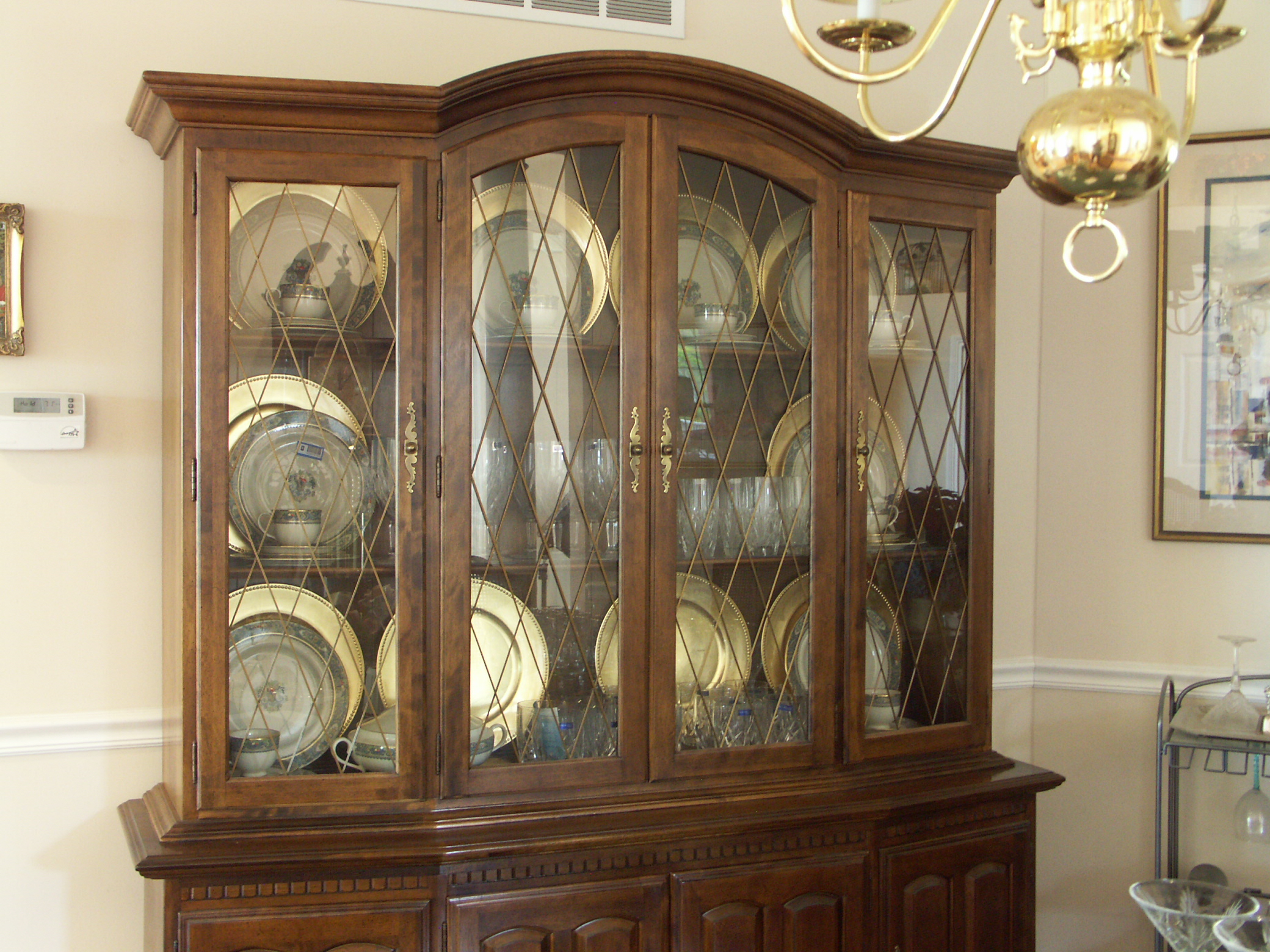 Ethan Allen Classic Manor China Cabinet
