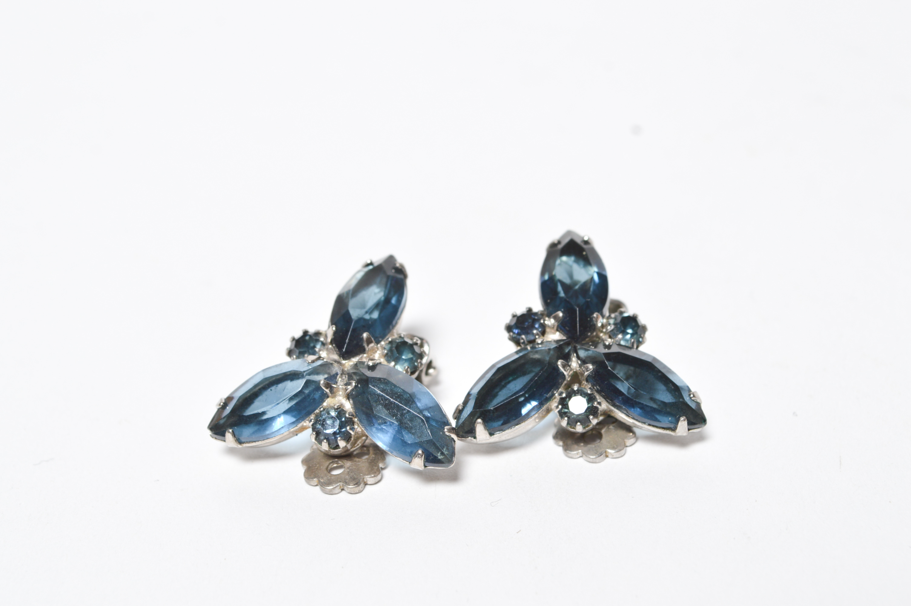 Lot of Vintage Earrings 