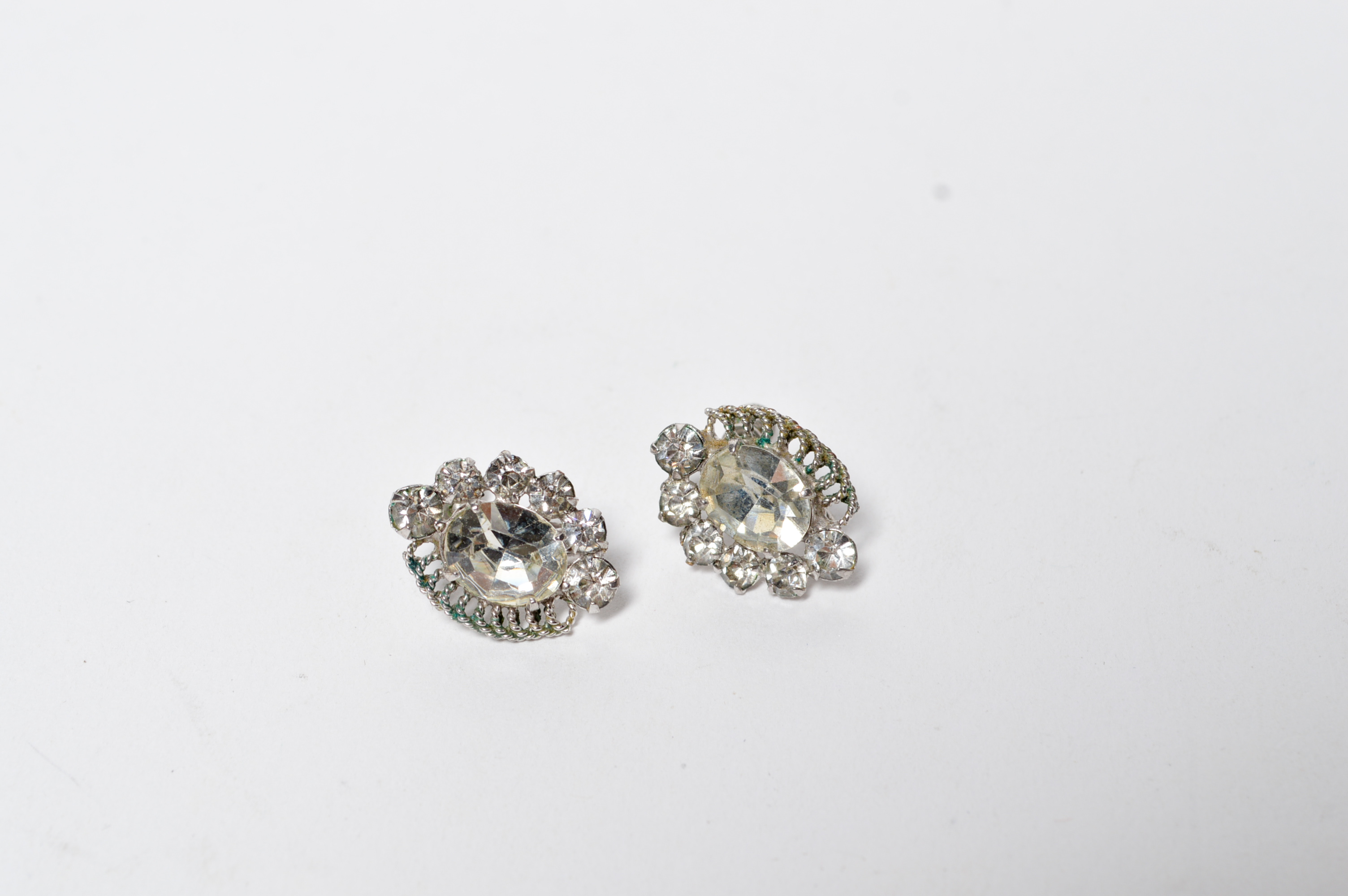 Lot of Vintage Earrings 