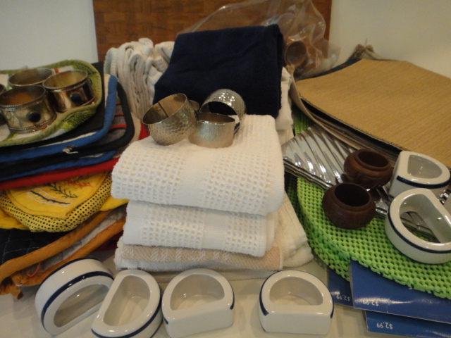 Kitchen Towels, Place Mats and Rings
