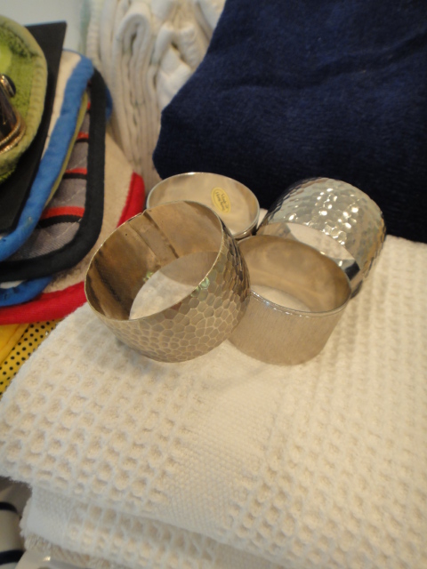 Kitchen Towels, Place Mats and Rings