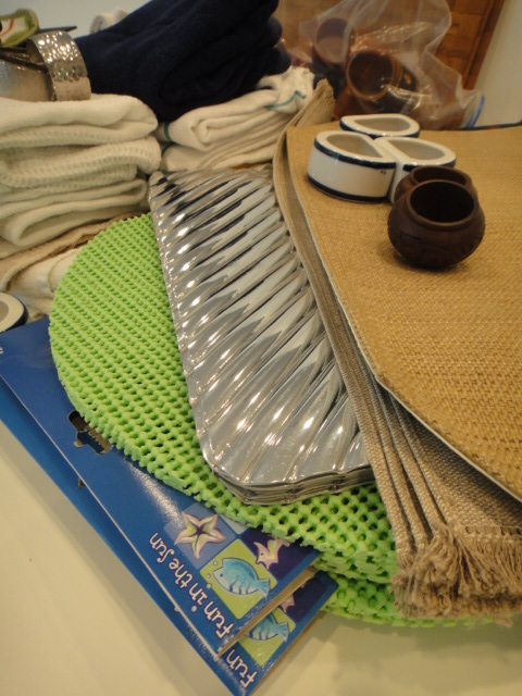 Kitchen Towels, Place Mats and Rings