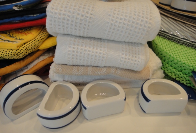 Kitchen Towels, Place Mats and Rings